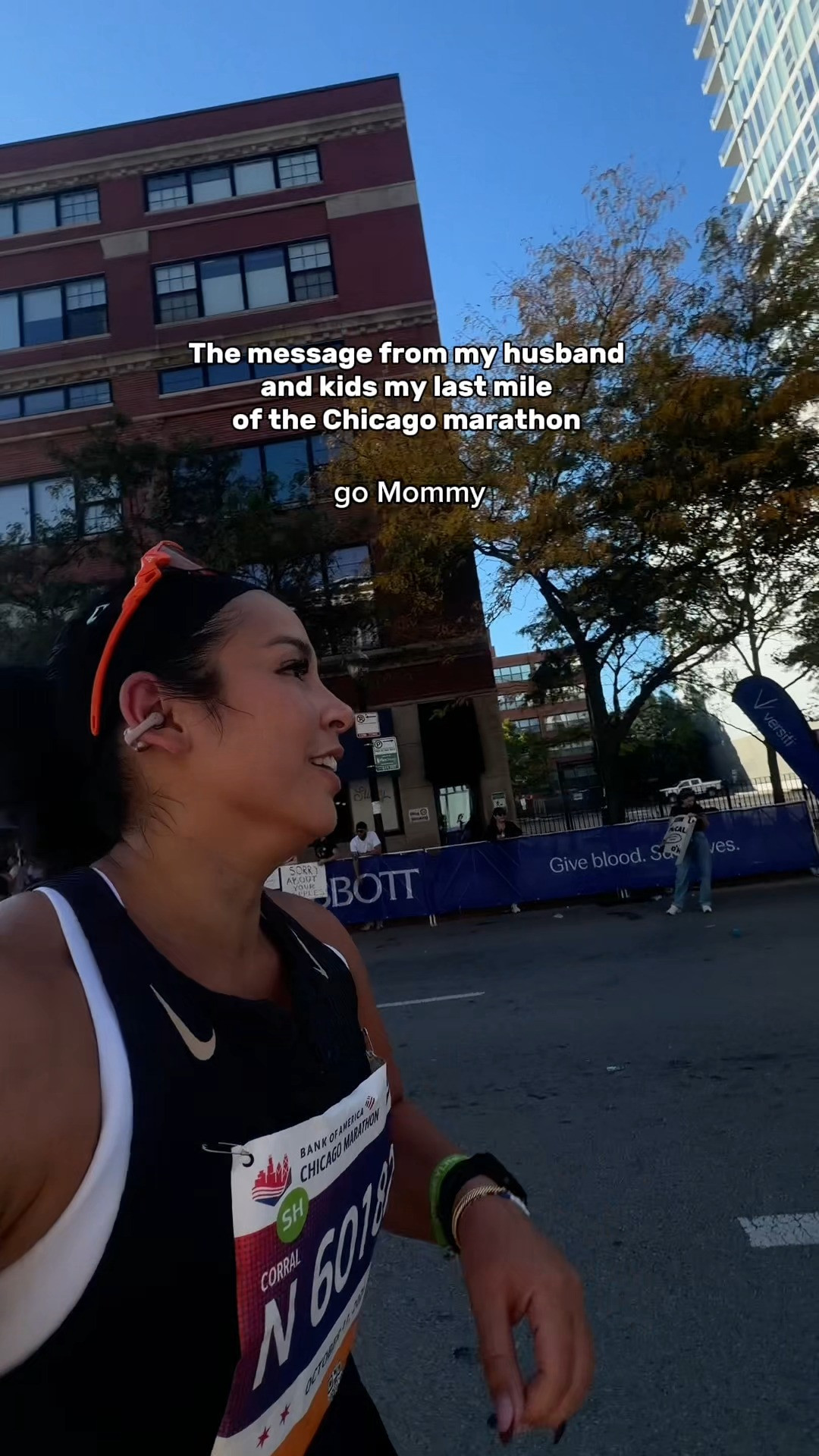 This was the best motivation! Wearing XL on top & bottom and size 9 in shoes @NikeRunning #TeamNike midsize, midsize fashion, midsize runner, Chicago Marathon 2026, Nike