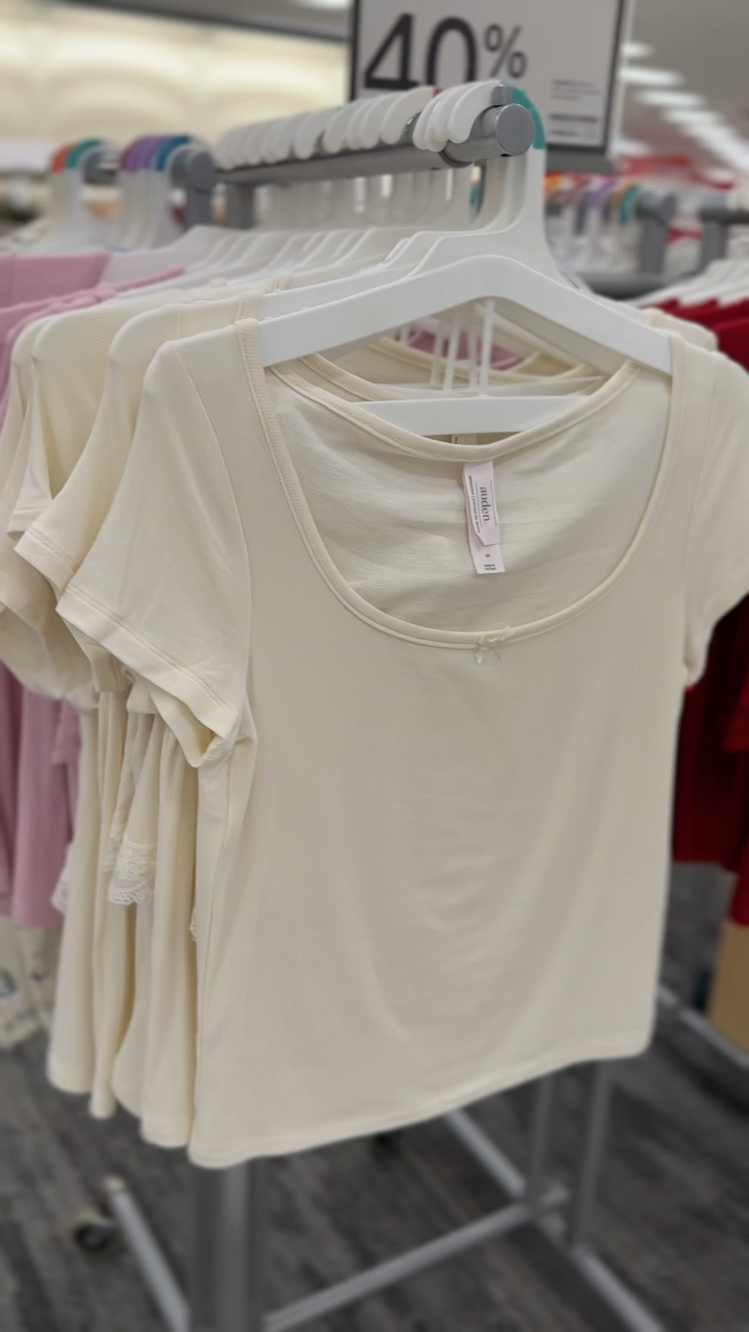 You know we love a good little matching on set! This one is perfect for the holidays- especially for all my girlies that get too hot in long sleeves and pants while sleeping 😌
•
•
•
•
#affordableclothes #targetstyle #targetfinds #targetfashion #targetdoesitagain #targetaddict  #targetforthewin #targetfind #targetclothes #targetoutfit #targetstyles #targetfashionfinds #foundattarget #casualstyle #sharemytargetstyle #winterfashion #winterclothes #winterclothing #winterstyle