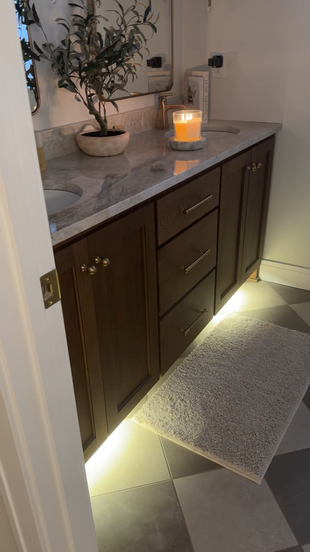 The touch every bathroom & cabinet needs. ✨🤩

#LTKHome