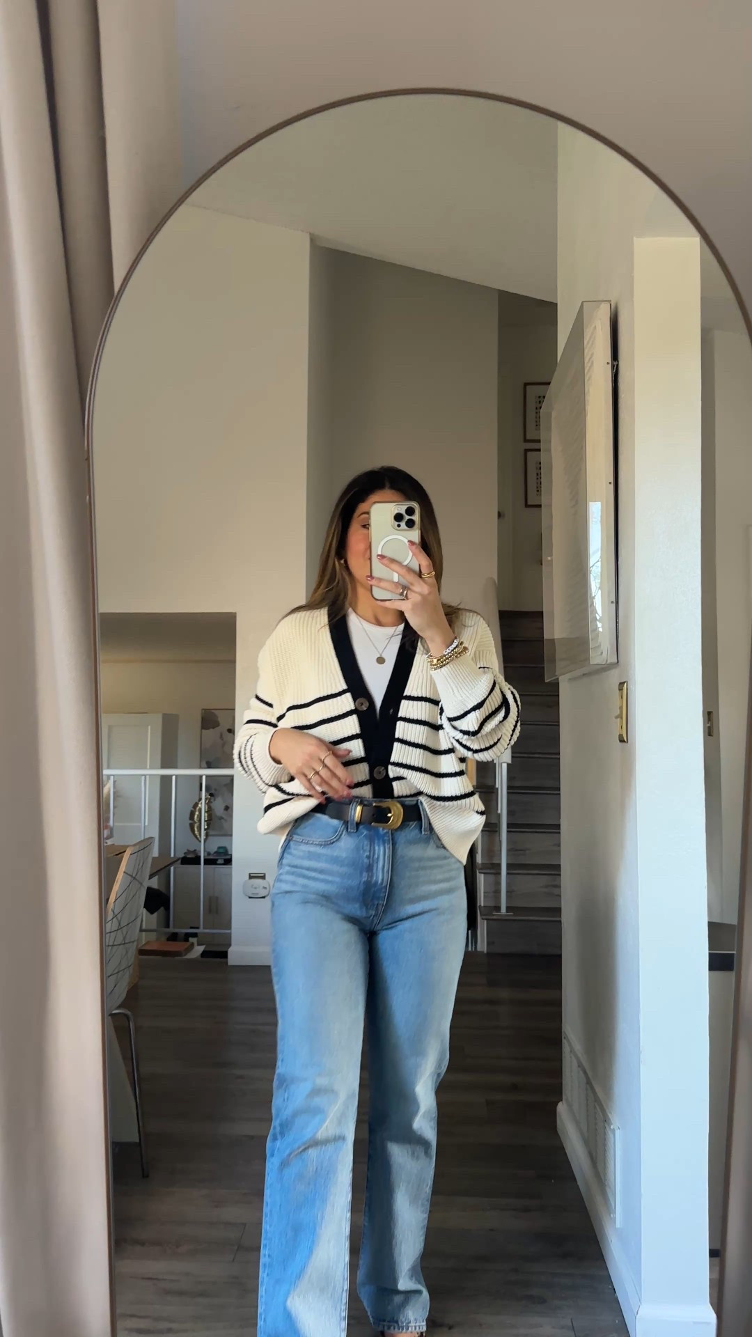 Favorite stripe cardigan!! It’s so good and the quality is amazing
Cardigan size xs
Jeans size 24

#LTKPetite #LTKFindsUnder100 #LTKSeasonal