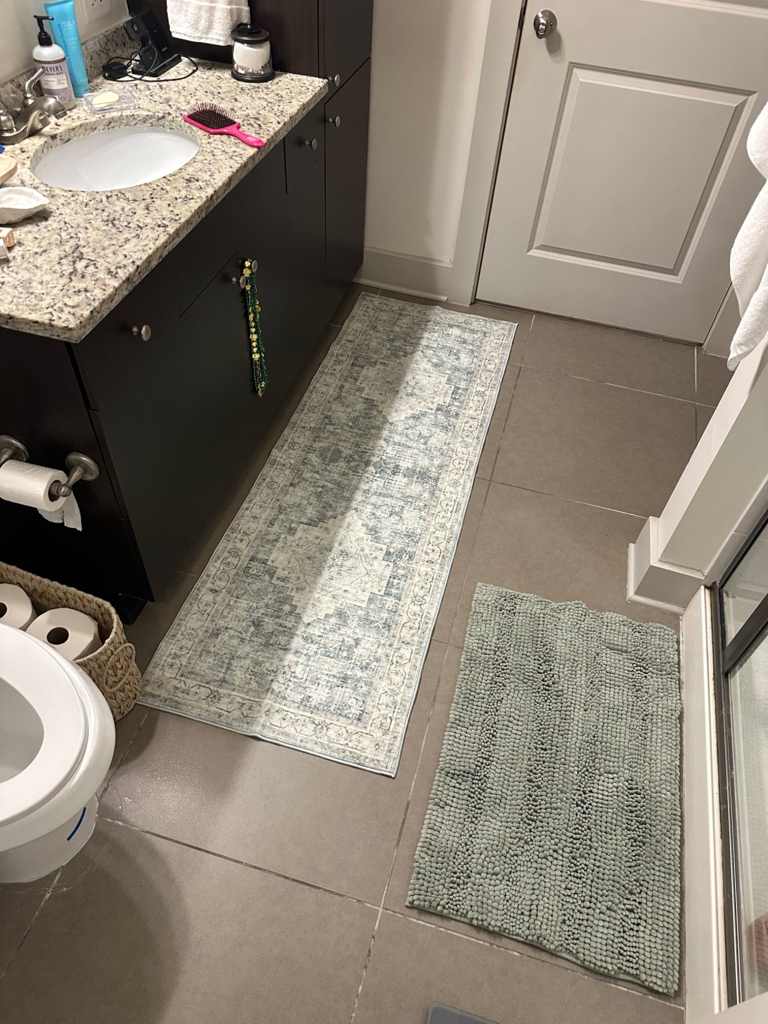 Loving these bathroom rugs and this chic little basket for extra toilet paper storage. It’s the small things!! #bathroomgoals #LTKhome

#LTKHome #LTKSaleAlert #LTKFindsUnder50