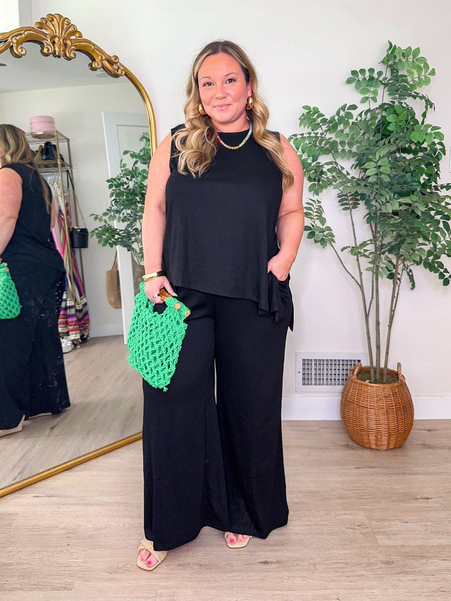 The chicest Amazon matching set! Perfect for spring and vacation! It’s lightweight and stretchy! So easy to style! Wearing size LARGE! 

Resort wear, travel style, Amazon fashion, Amazon finds, Amazon outfit, vacation style, petite style, midsize fashion, spring outfit, spring style 

#LTKSeasonal #LTKMidsize #LTKPetite