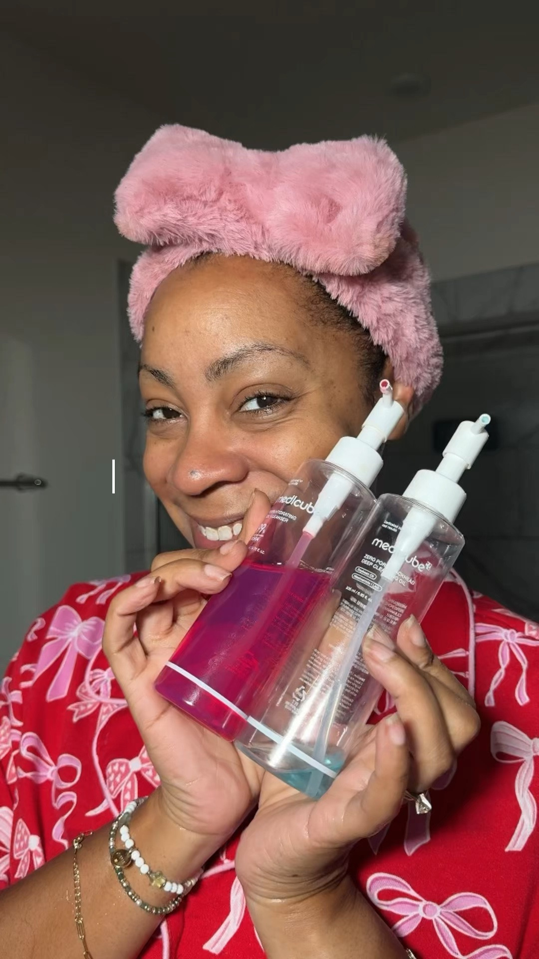 Double cleansing to take off the day 
Makeup removal 
Nighttime skincare routine

#LTKBeauty #LTKselfcare