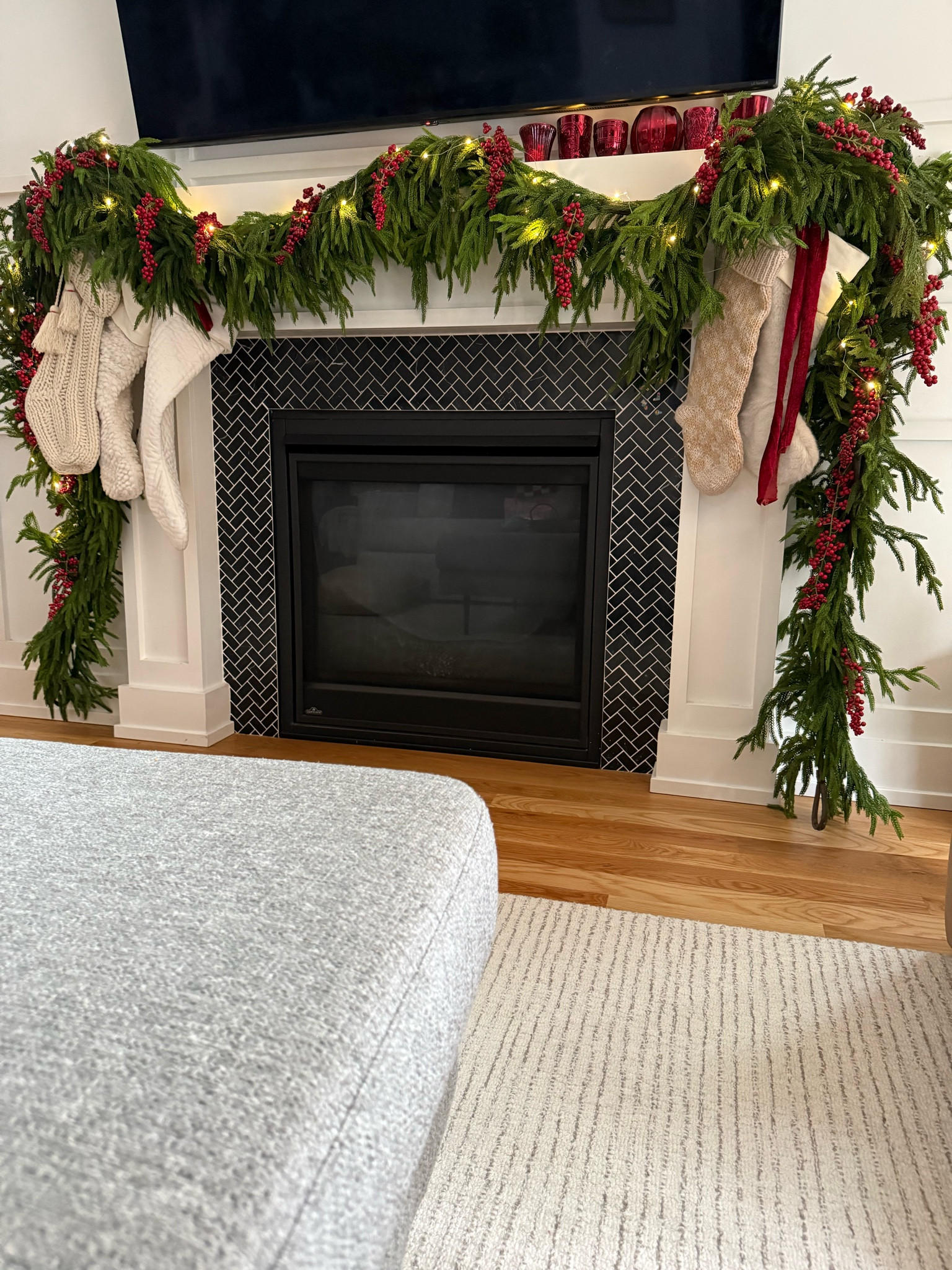 Shop my christmas 2024 mantle ✨

#LTKSeasonal #LTKHome #LTKHoliday