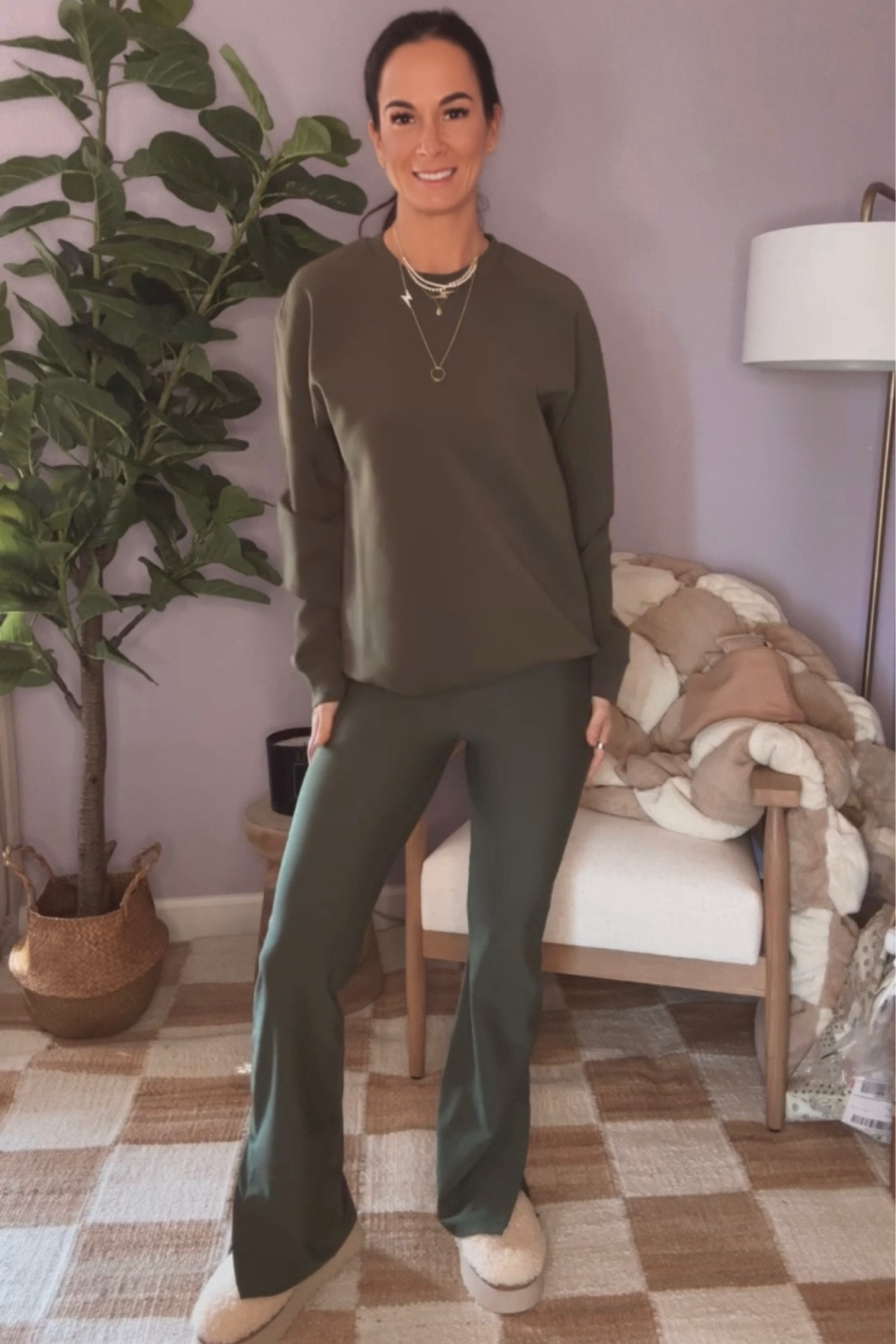 You guys!!! The rest of my pieces arrived from the Abercrombie + Kathleen Post YPB collection, and O-M-G, they fit like a glove!  Was never a fan of the split ankle pants until now 🫶🏼⚡️🖤 So good, I ordered black too!  And these outwerwear pieces 🤌🏼🤌🏼🤌🏼 Yes Yes Yes!!

Tank: @abercrombie size S
Leggings/ @abercrombie size S short
Jackets: @abercrombie size S
Sweatshirt: @abercrombie men’s size S
Shoes: @ugg 

🛍️link in bio to shop the looks ⚡️

#fitness #workout #yoga #yogi #healthylifestyle #fashion #blogger #fitnessmotivation #fit #getfit #gymmotivation #gymlife #gymrat #gymstyle #yogalife #yogastyle #influencer #fitnessinfluencer #ypb #aberceombie #abercrombiexkathleenpost #onesie #freepeople #crop #jacket #fallstyle #woolcrop 



#LTKGiftGuide #LTKfitness #LTKstyletip