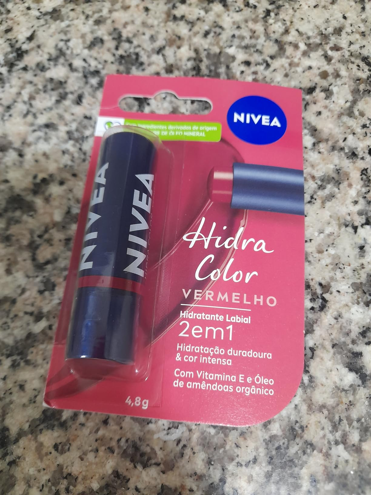 NIVEA Hidratante Labial Hidra Color 2 em 1 Vermelho 4,8g | Amazon (BR)