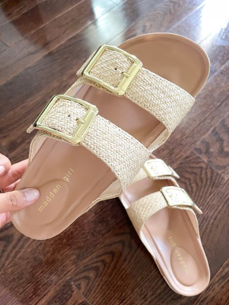 Sized up 1/2

Madden Girl Bodie sandal

#LTKFindsUnder50 #LTKShoeCrush #LTKSeasonal