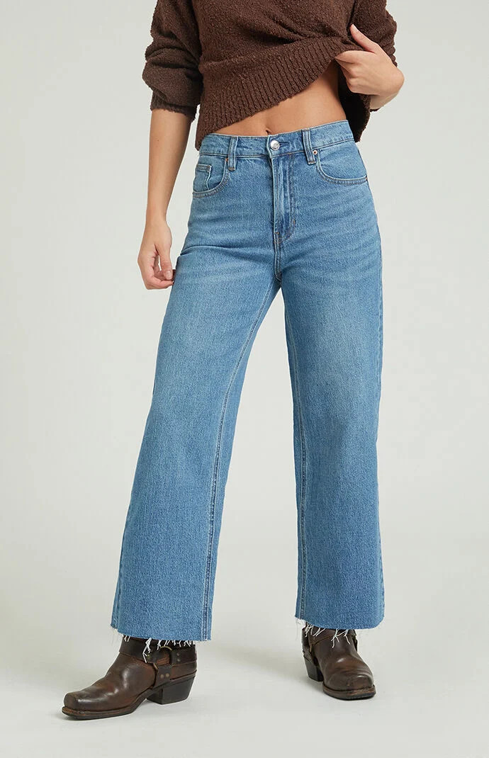 Women's Nora Stretch Dark Indigo Cropped Wide Leg Jeans in Medium Indigo - Size 29 | PacSun