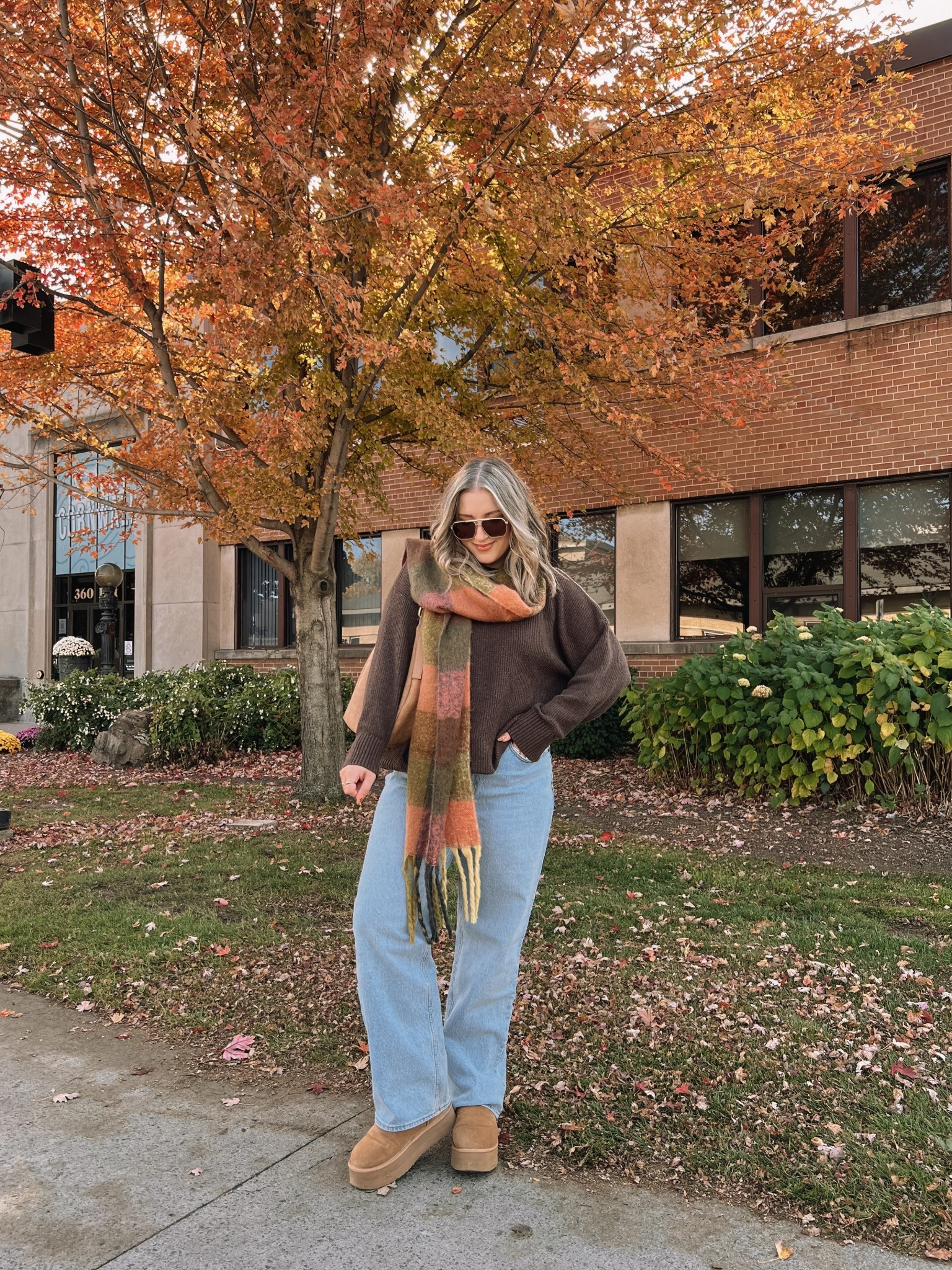 Simple fall outfit! Sized up to XL in the sweater for an oversized fit. Wearing 32 in the jeans, could have done 31 but I like a looser fit for comfort. Ugg look for less are an Amazon find and are holding up so well! I’m a 9.5-10 and wear a 10. Canadian Old Navy links are under similar products


#LTKsale #LTKfall #LTKmidsize