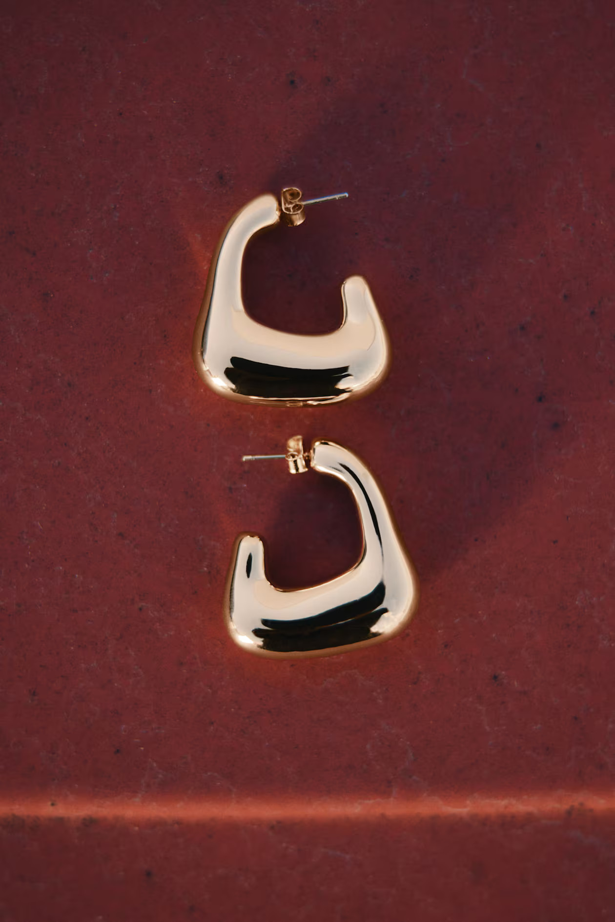 Chunky Hoop Earrings - Gold-colored - Ladies | H&M US | H&M (US + CA)