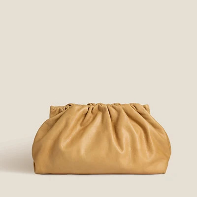New Mochi Clutch - Heritage "Broken-In" Leather Tan | Parker Thatch