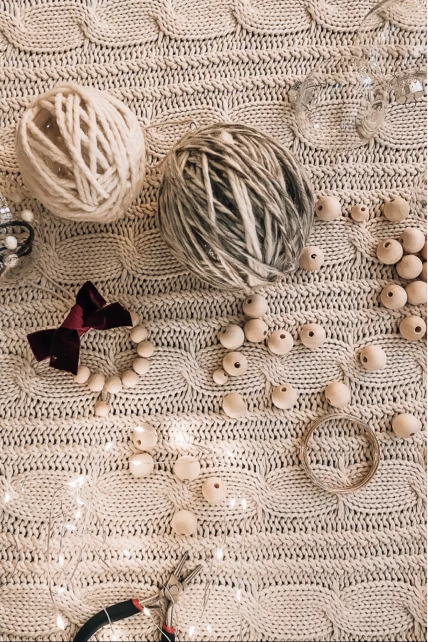 DIY Christmas ornaments, neutral Christmas tree and Christmas decor 🌲

#LTKfindsunder50 #LTKHoliday