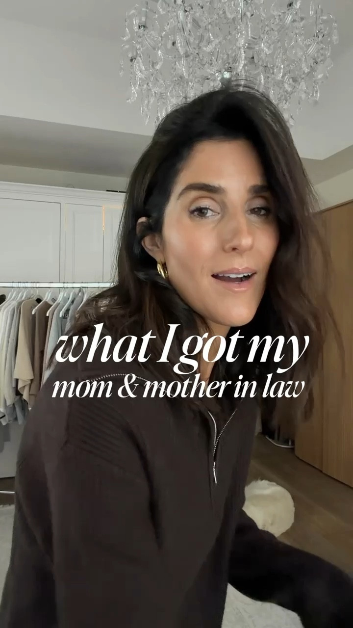 What I’m buying my mother in law, mom and had to get one with myself for Christmas. These watches look and feel expensive but are under $30 #stylinbyaylin#aylin #amazon #giftidea #watches

#LTKHoliday #LTKGiftGuide #LTKFindsUnder50