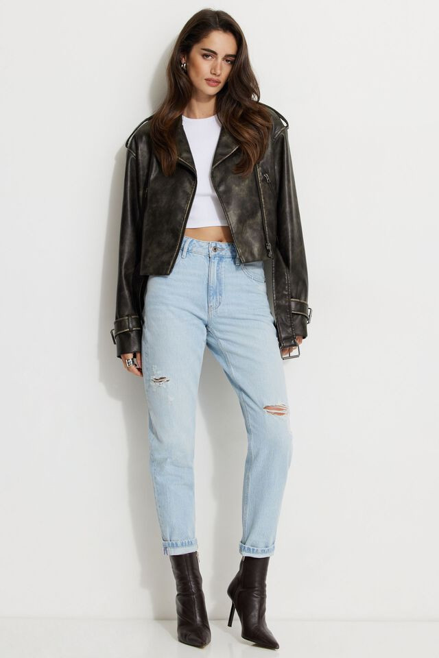 Claudia Mom Jeans | Dynamite Clothing