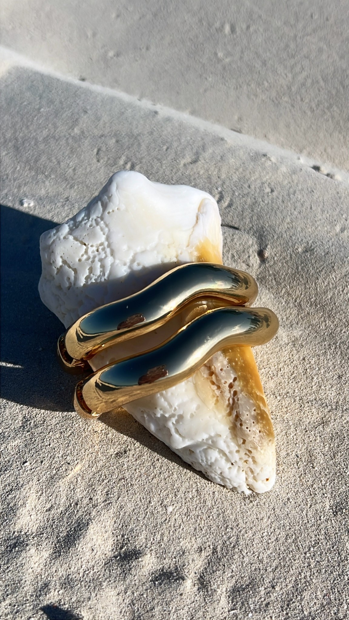 Set of two wavy gold bangle bracelets!  Wear them together, separately or one on each wrist!

#kbstyled #bangles #goldbangles #goldbracelets #goldaccessories #bracelets #summerjewelry

#LTKFindsUnder50 #LTKStyleTip #LTKTravel