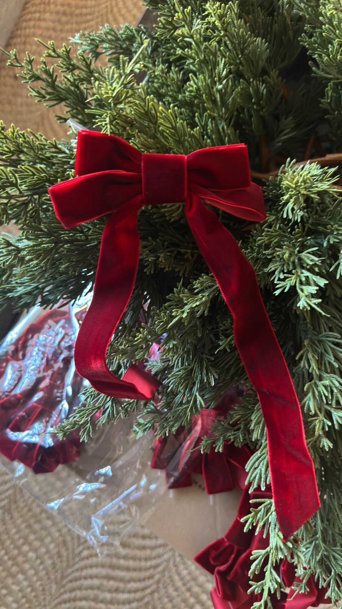 Gorgeous ribbon in a darker red. Right in between a bright red and burgundy. These have ties on the back. 

Red, Burgundy, bows, velvet, Christmas decorations 