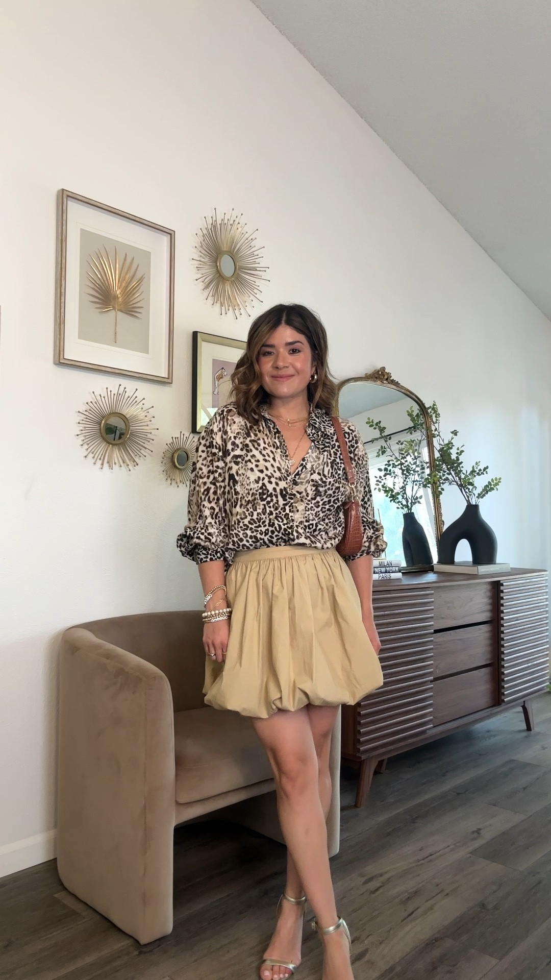 Loving bubble-hem skirts right now! 
Top is from Zara, I’m linking similar ones. 
Skirt size xs
Jcrew, date night outfit, bubble hem skirt

#LTKSeasonal #LTKFindsUnder100 #LTKStyleTip