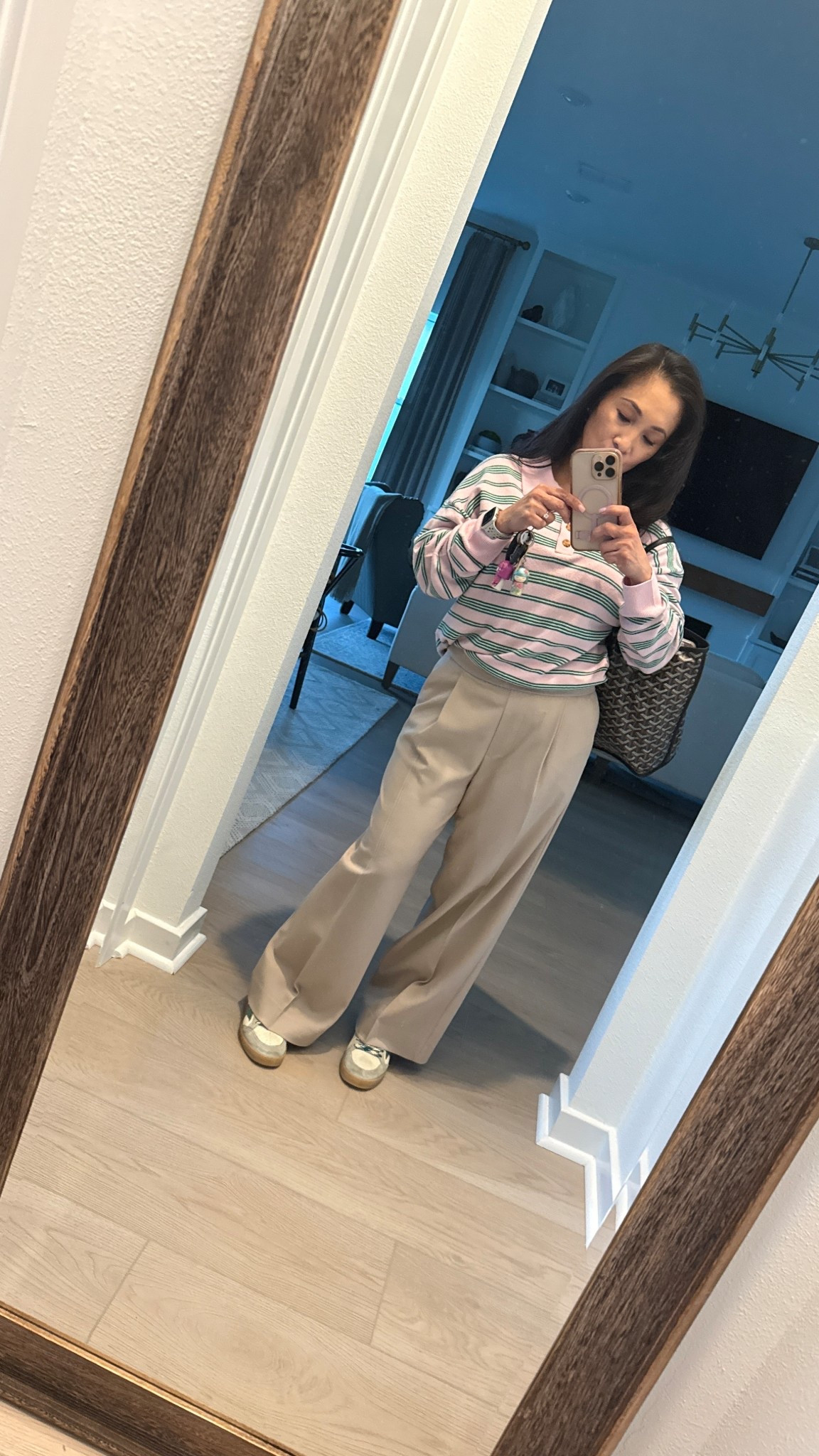 Running errands but make it cute 💁🏽‍♀️
Comfy + put together is always the goal
#LTKFinds #EverydayStyle #ChicComfort