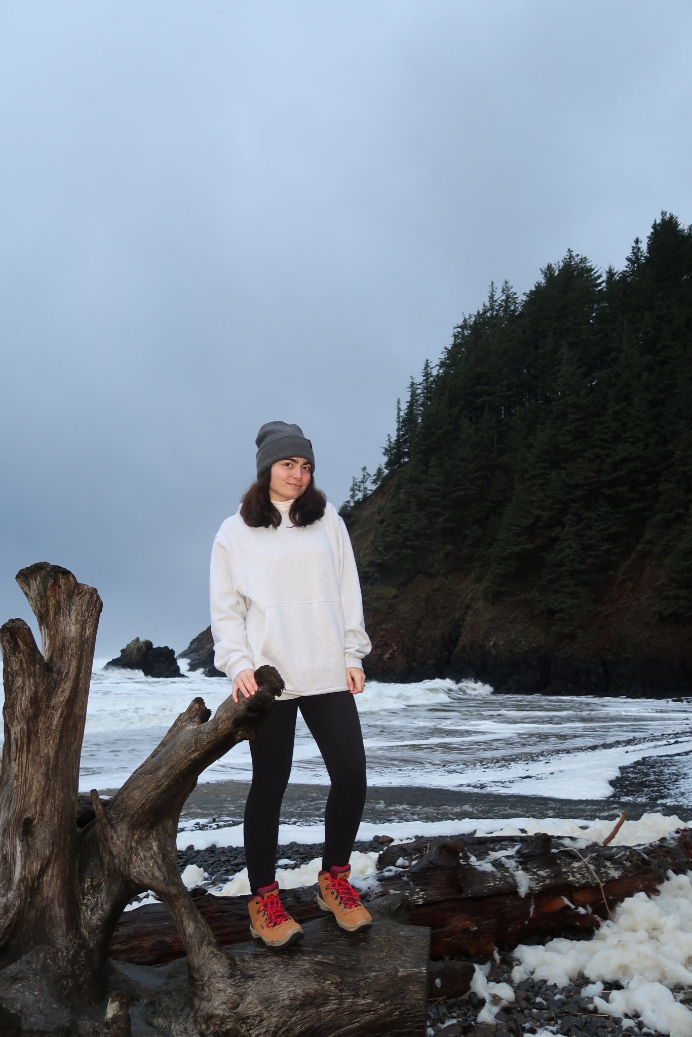 cloudy day hike in oregonn

#LTKSeasonal #LTKActive #LTKU