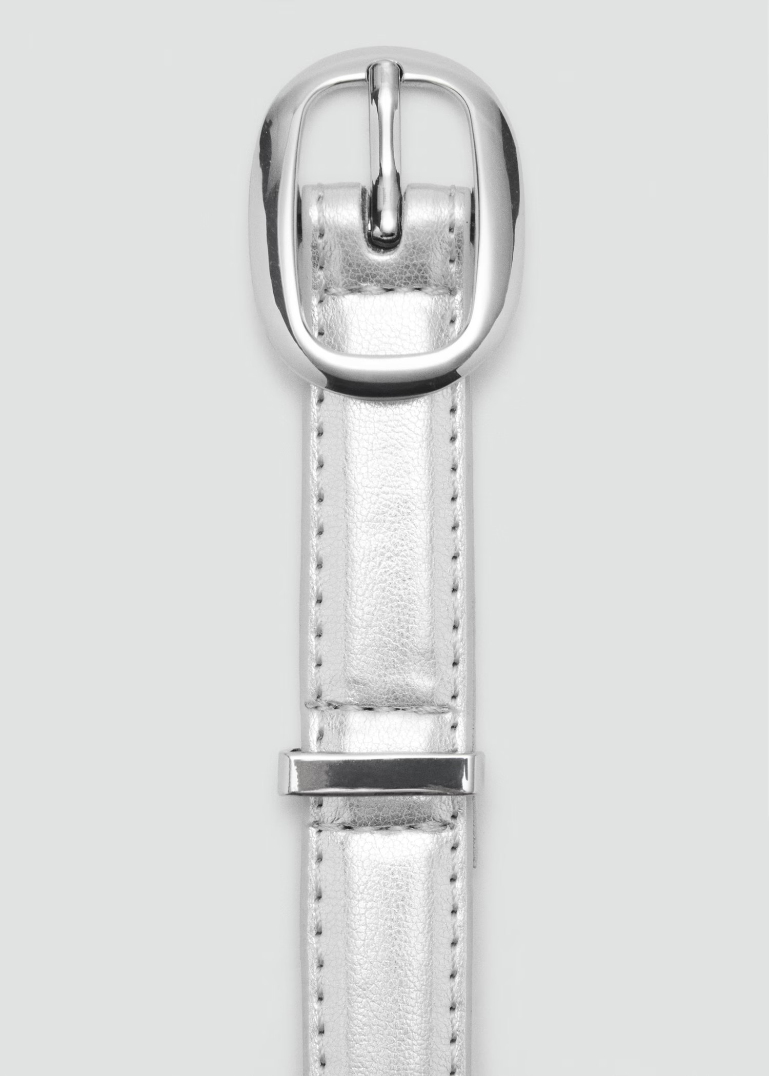 Metallic belt with oval buckle - Women | MANGO USA | Mango (US/MX/AU)
