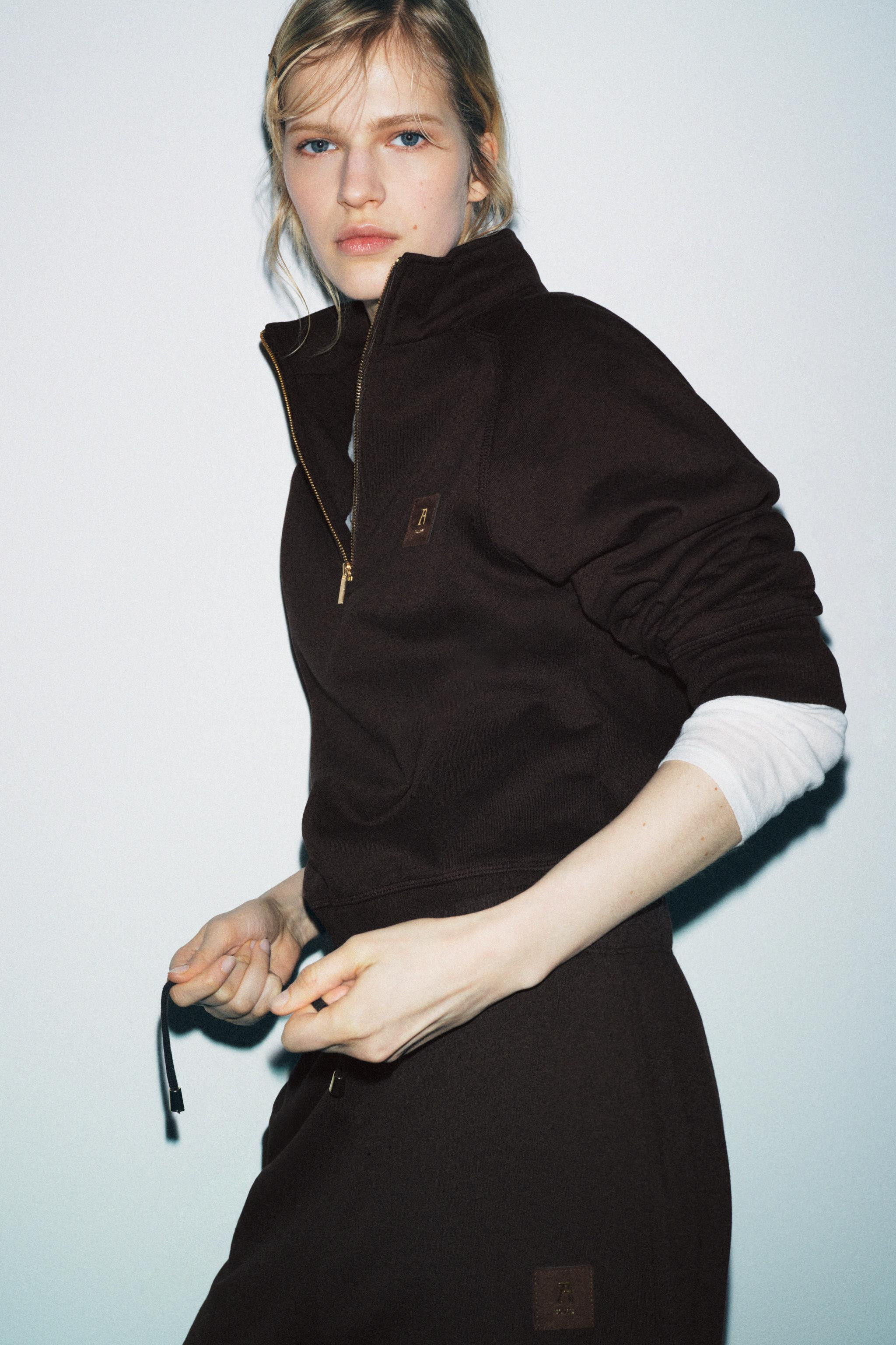 ZIP PATCH SWEATSHIRT | Zara US