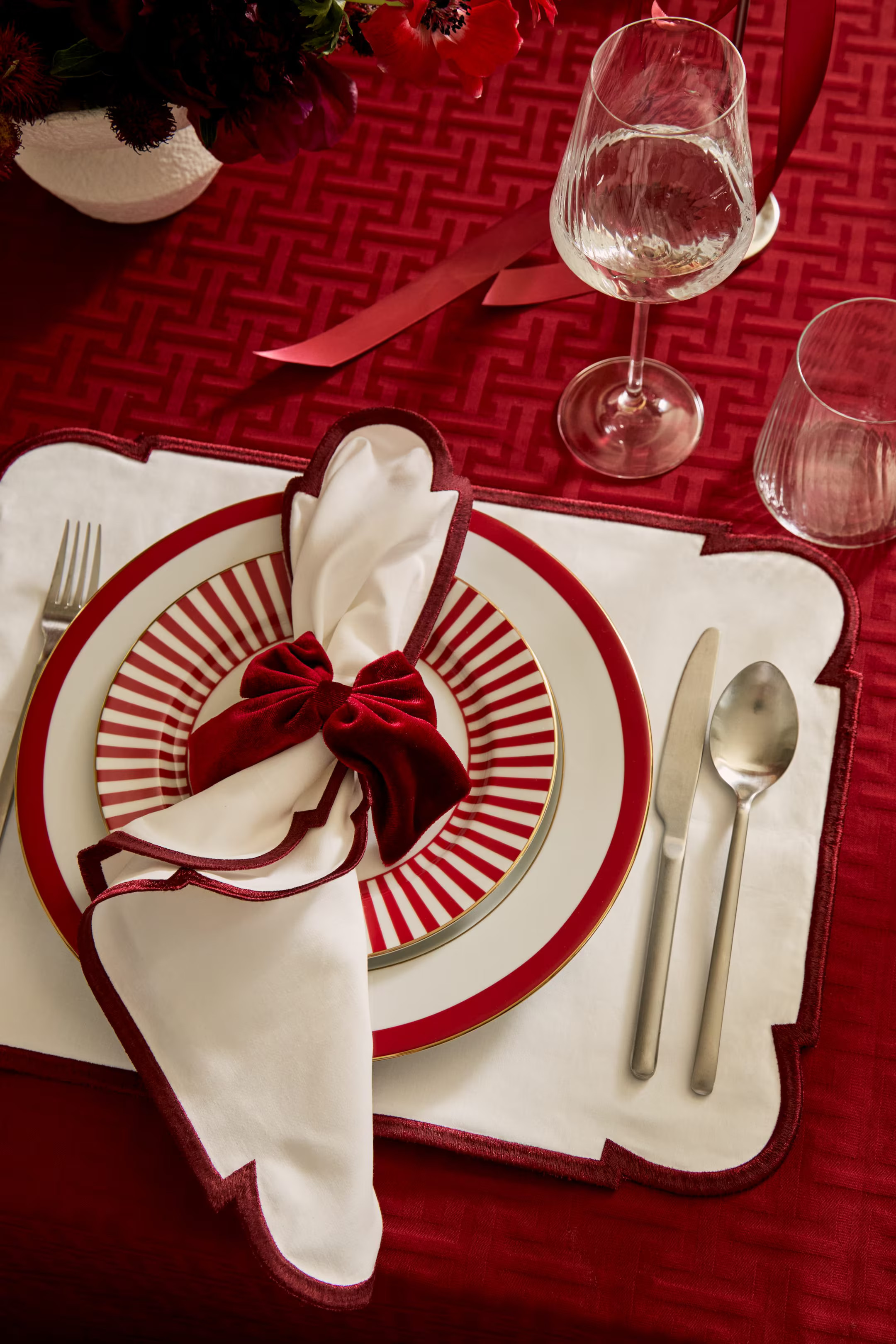 Set van 2 katoenen placemats en servetten | H&M (DE, AT, CH, NL, FI)