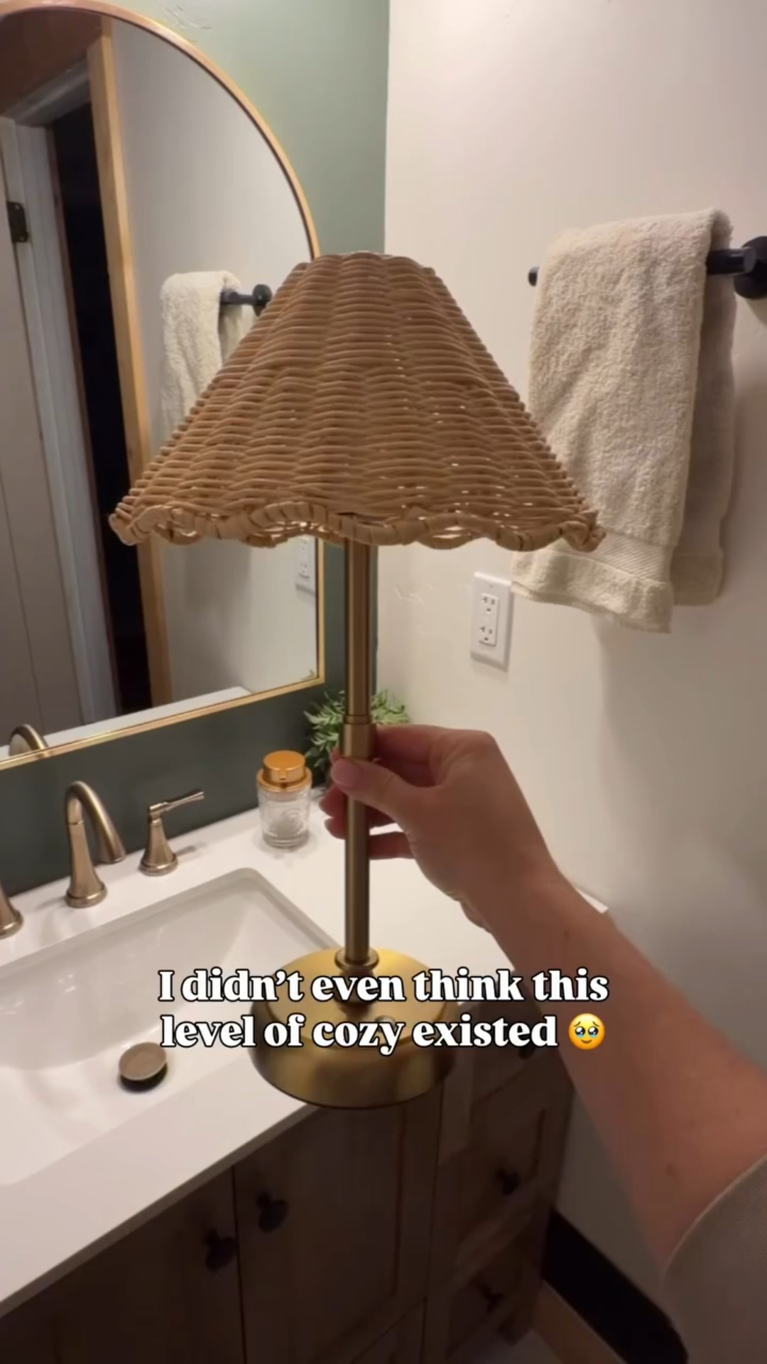 Add this cutie for an extra layer of cozy 🥹🤎 it comes in a few sizes, is warm lighting and has three different light settings.
.
.
#cozy #cozyhome #homedecor #decor #amazonhome

#LTKHome