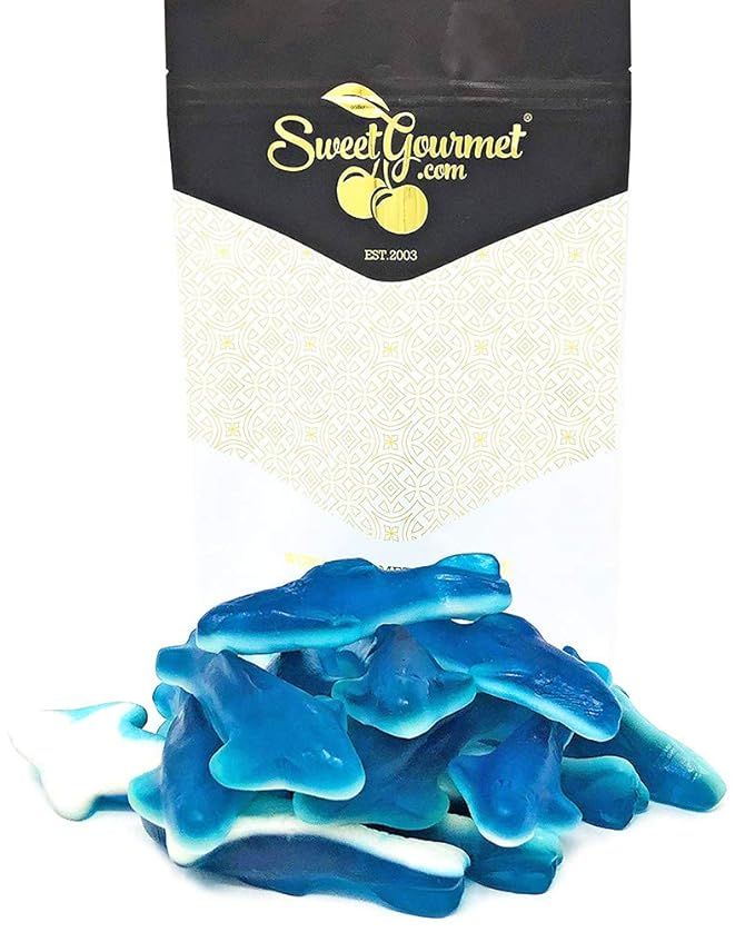 Gummallo's Blue Gummi Sharks | Large Killer Shark | Blue and White Layer Bulk Candy | 1 Pound | Amazon (US)