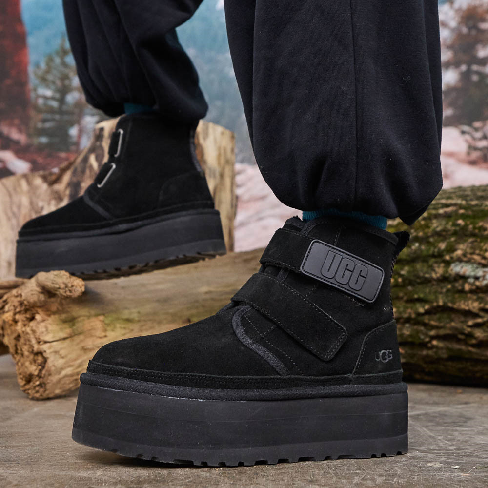 Womens UGG® Neumel Platform Chukka Boot - Black | Journeys
