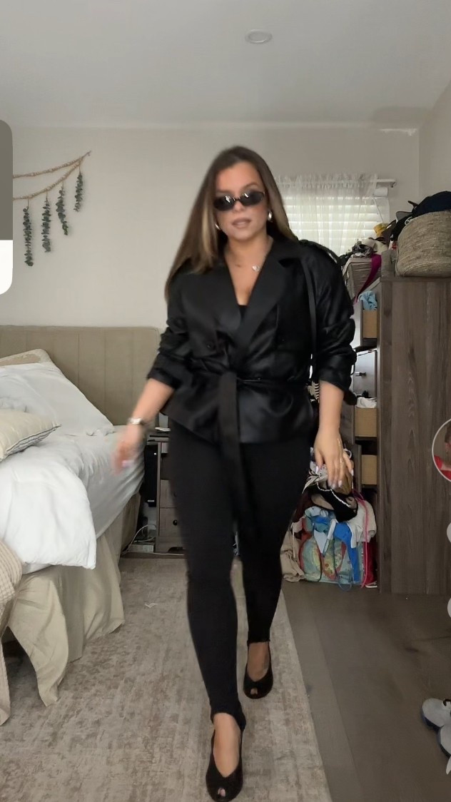 All black look perfect for spring 