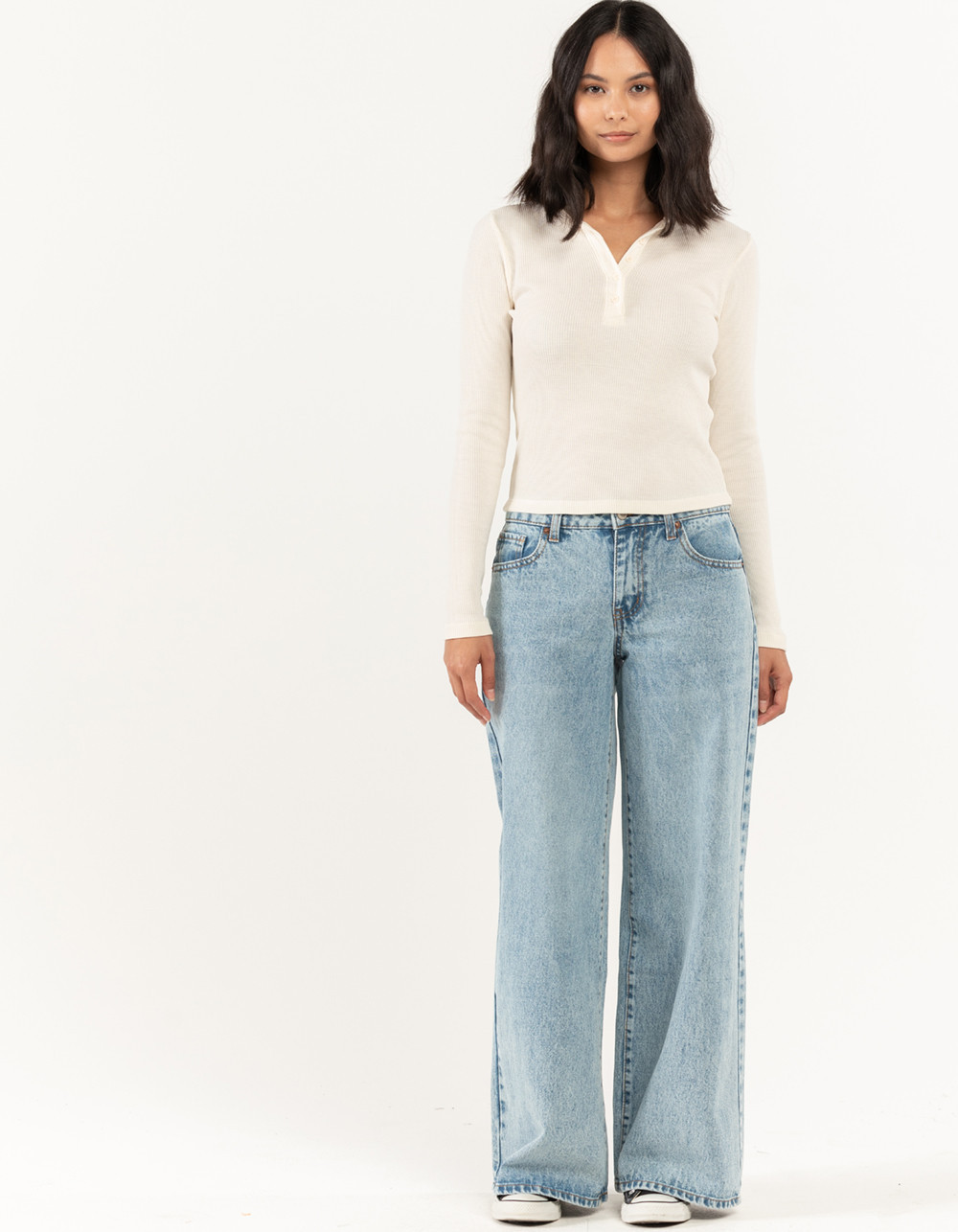 RSQ Womens Low Rise Wide Leg Jeans | Tillys