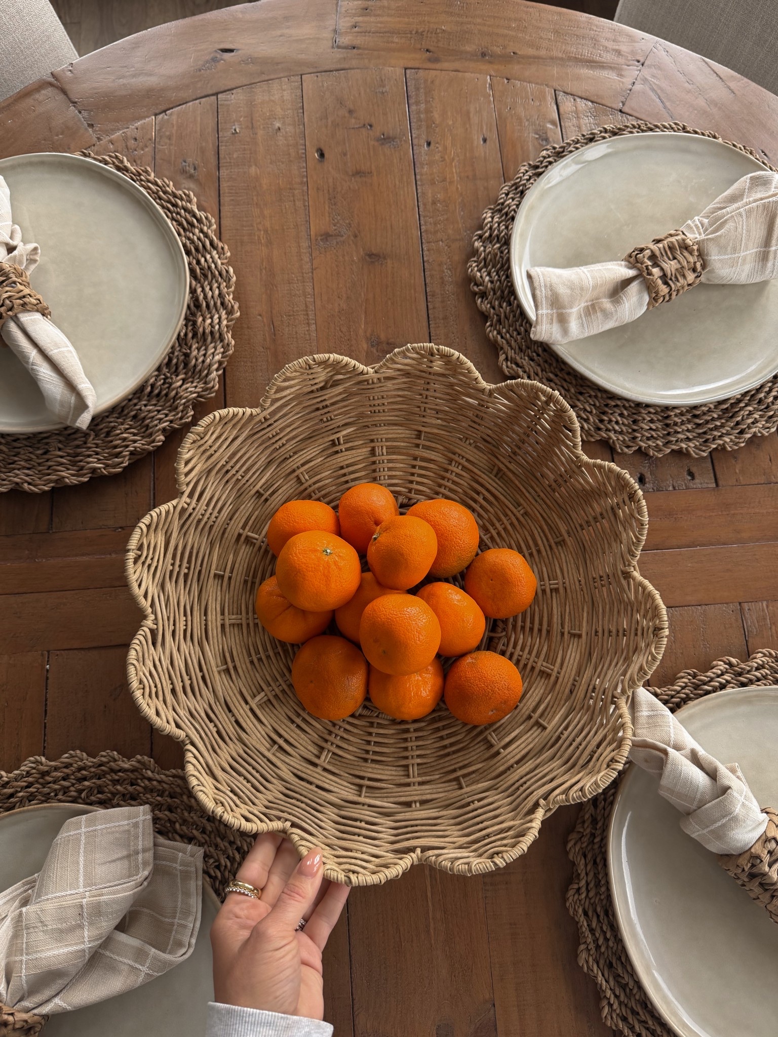 Fruit basket with scalloped edges! These are fake oranges and the quality honestly impressed mIran

#LTKHome #LTKdayinmylife #LTKSeasonal