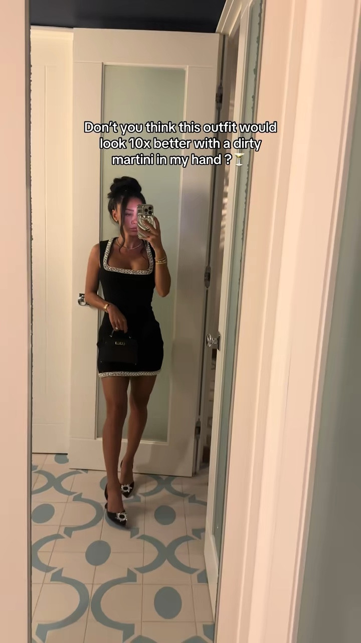 The perfect little black dress Wearing size xs 

#LTKStyleTip #LTKWedding #LTKParties