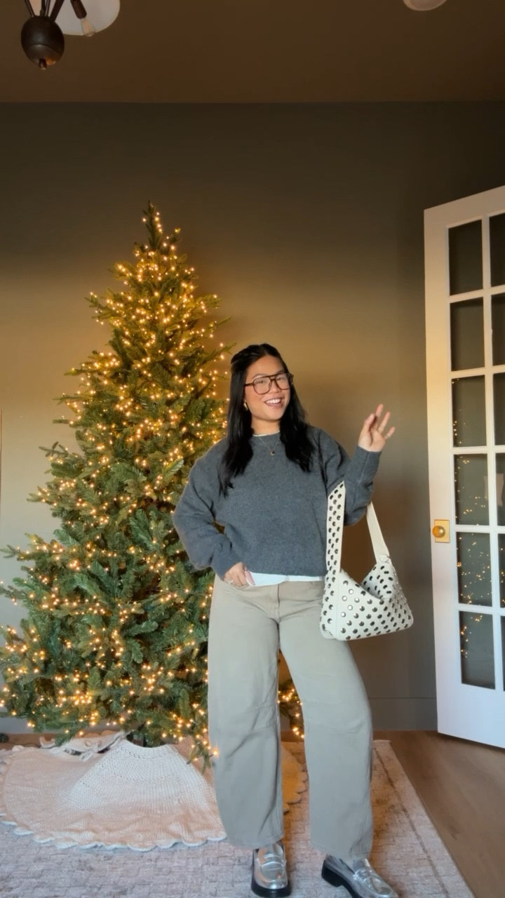 Today’s casual outfit of the day! Just got this new sweater from Aritzia! Wearing a size medium! 

ootd, fall ootd, amazon fashion, amazon ootd, sweater, affordable fashion finds 

#LTKFindsUnder100 #LTKSeasonal #LTKStyleTip