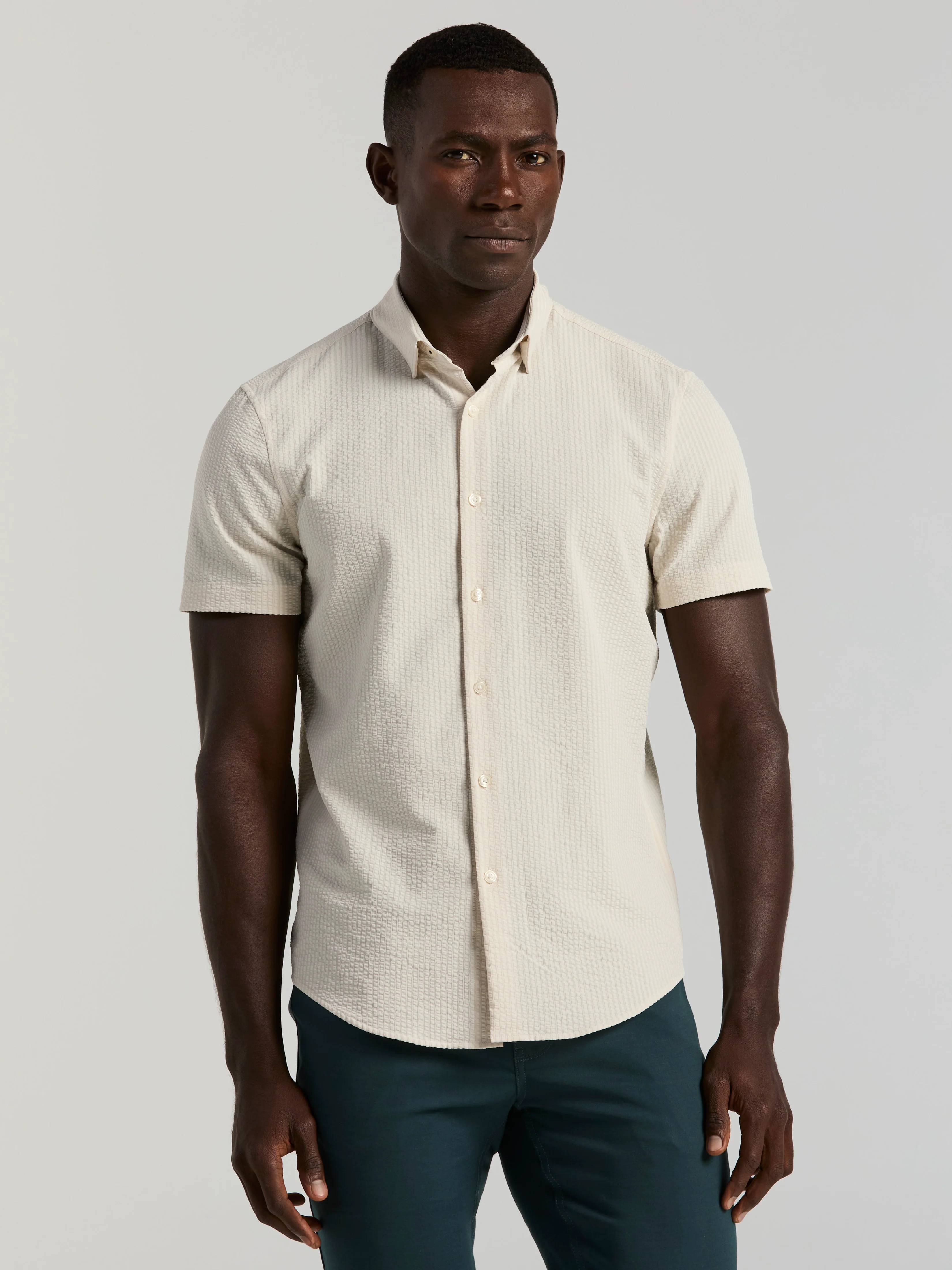 Stretch Seersucker Slim Fit Shirt | Perry Ellis