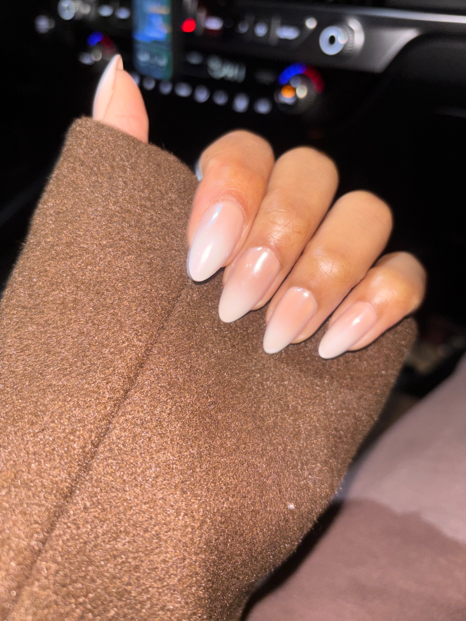 Neutral nails forever.
Clean, soft, and goes with absolutely everything.


#LTKGiftGuide #LTKHoliday #LTKselfcare