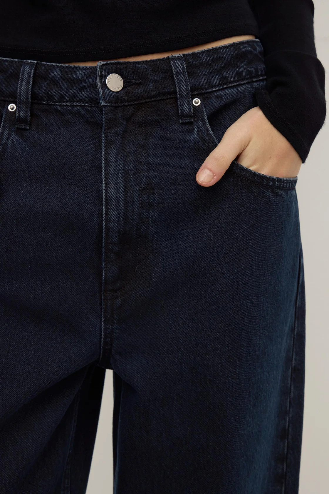 Low Curve Mid Rise Jean | Assembly Label