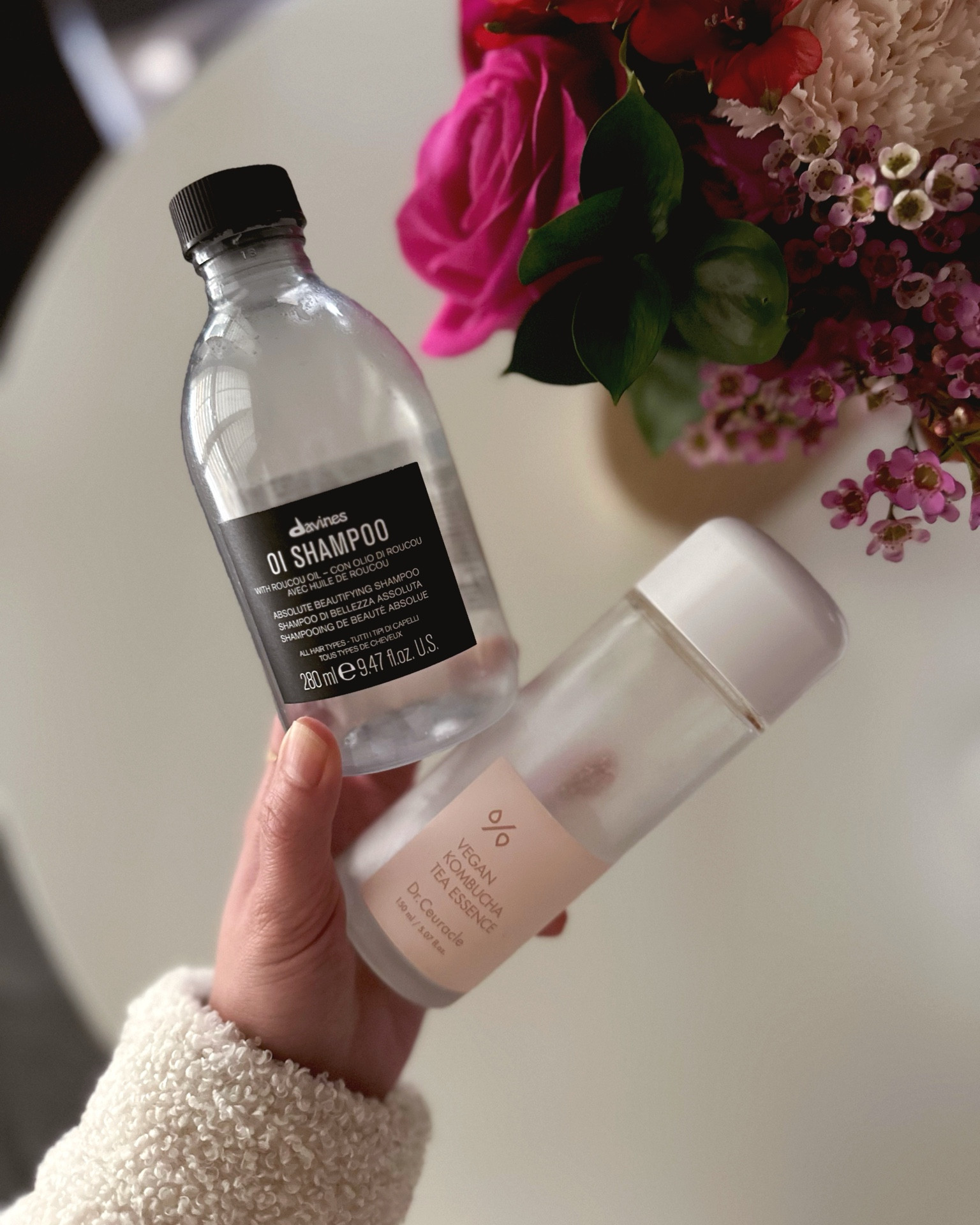 beauty empties! the davines oi shampoo and the kombucha essence! i use the essence in the morning w a gua sha tool — it’s the most moisturizing essence which is perfect for winter! 💯 {02.14.25}

kbeauty, davines, essence, korean skincare 

#LTKBeauty