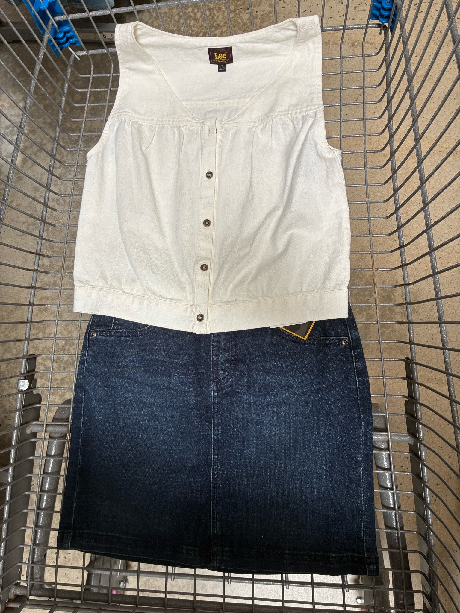 This is a denim SKORT!  Love the white denim paired with the dark denim

#LTKgrwm #LTKootd #LTKSeasonal