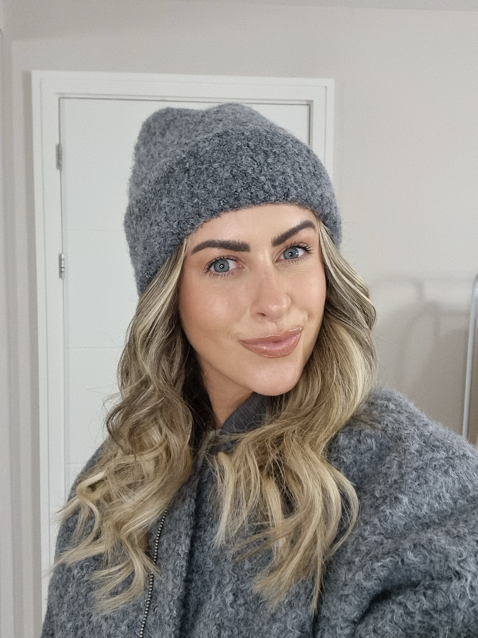 My current lip products 

Mac Lipliner in shade stripdown
Mac Lipstick in shade Honey Love
Fenty Lip gloss in shade Fenty Glow 


#LTKbeauty