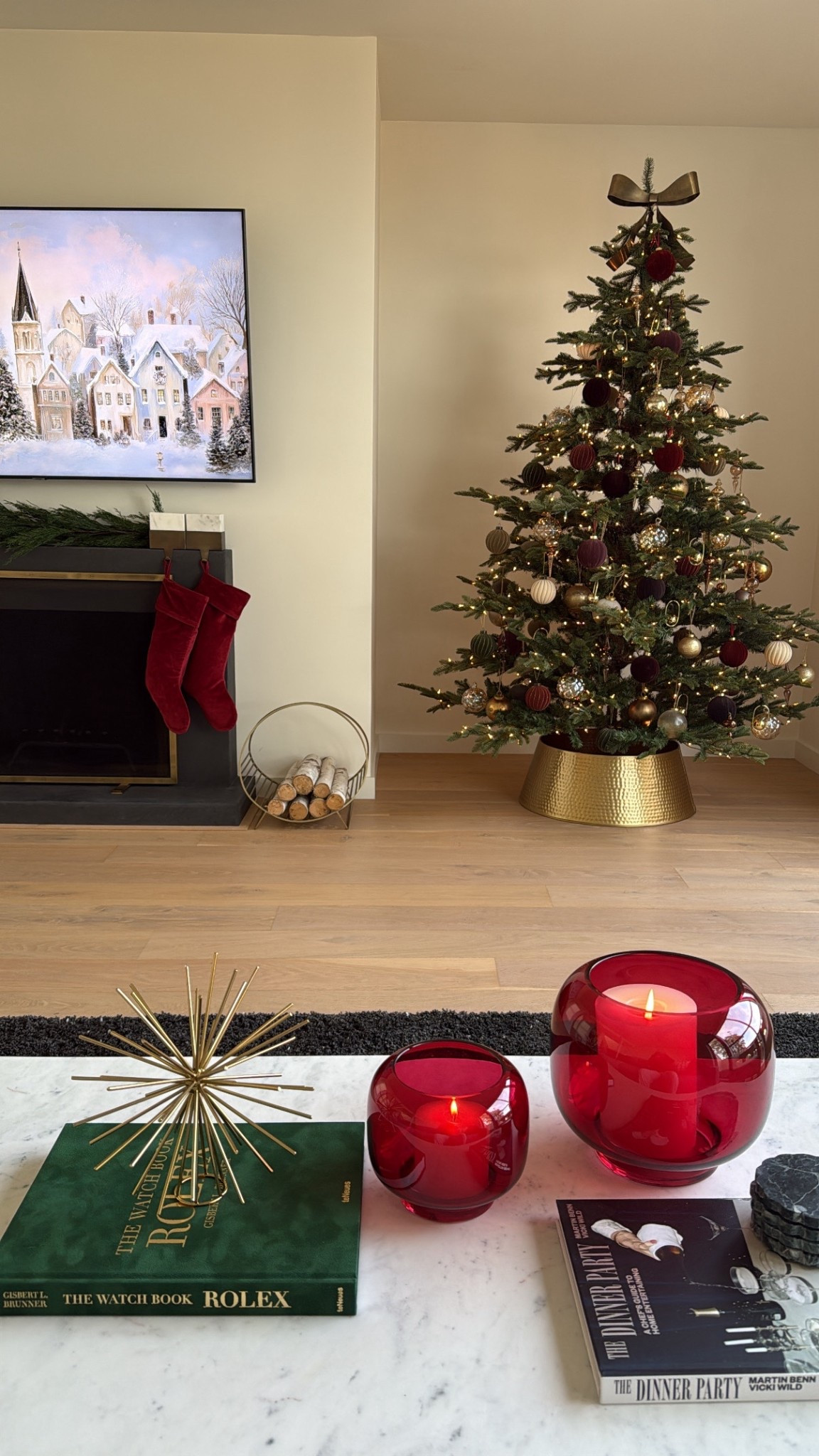 Merry & Bright 🎄❤️

#LTKHoliday #LTKHome #LTKFindsUnder50