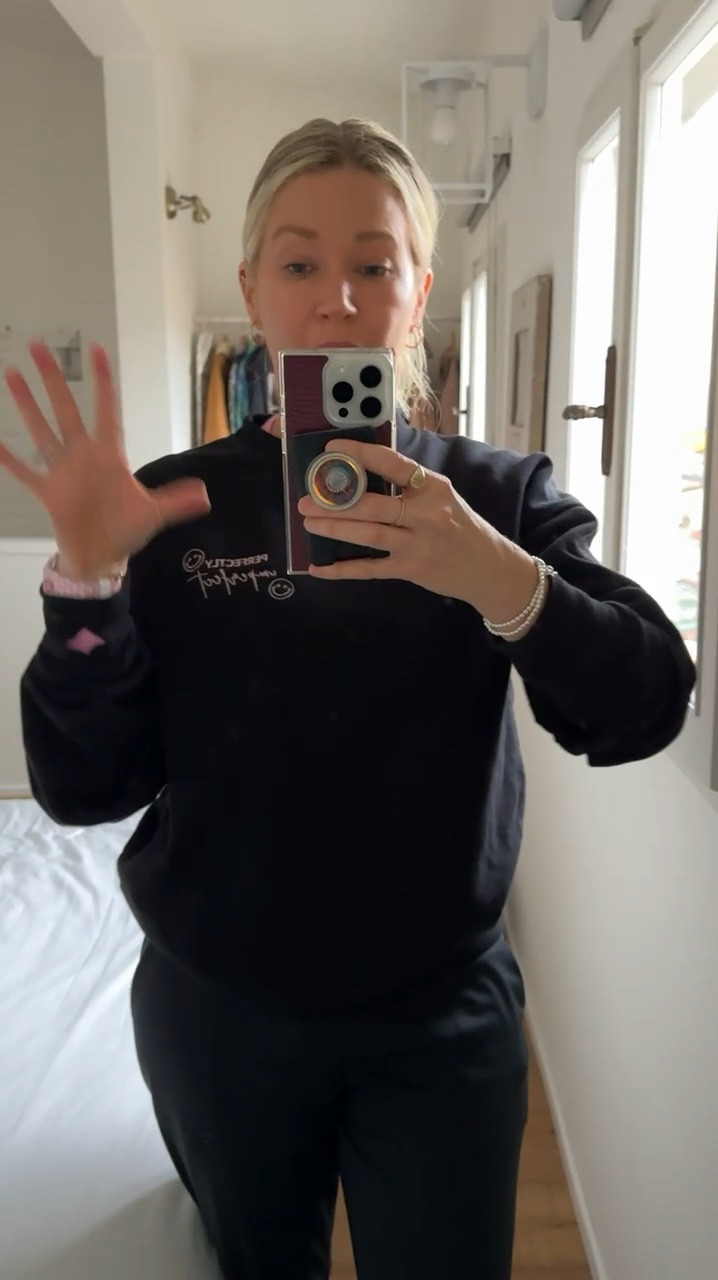 Cozy OOTD🫶🏼

#LTKTravel #LTKShoeCrush #LTKStyleTip