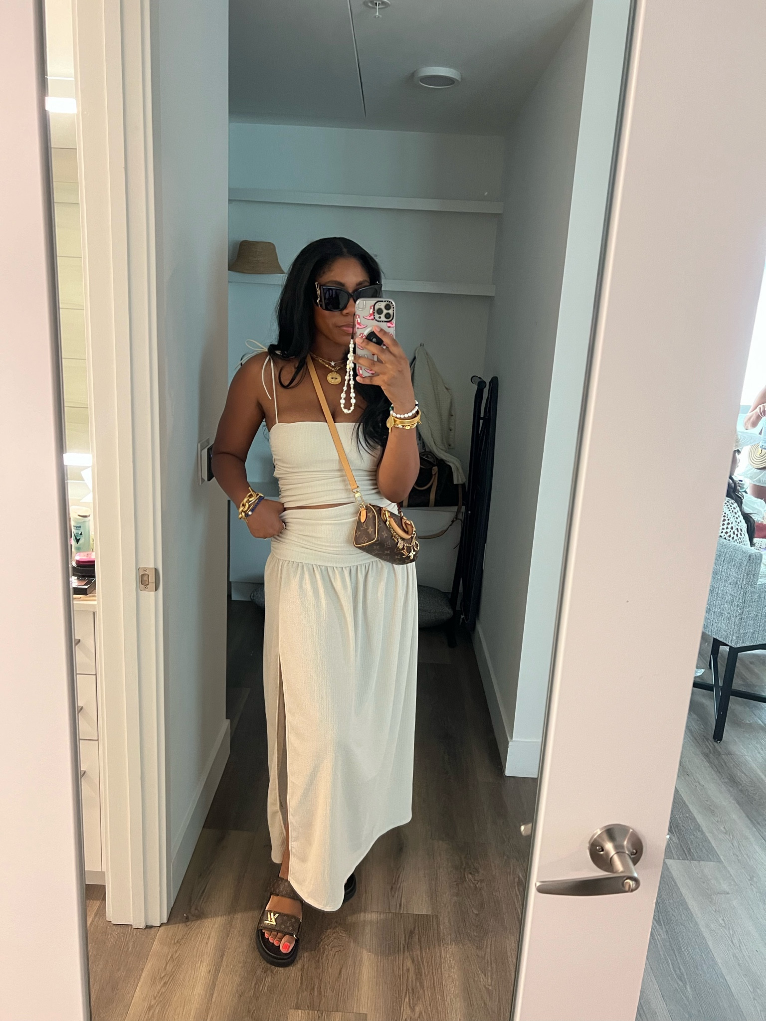 Casual summer outfit that is so chic!! Wore this yesterday in Palm Beach. I’m wearing a 6 in the top and bottom 

#LTKSeasonal #LTKStyleTip #LTKFindsUnder100