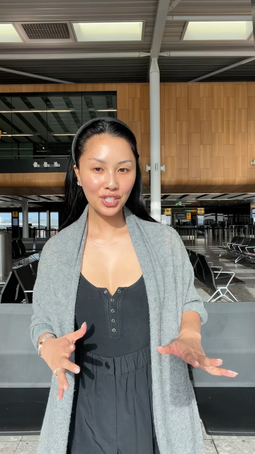 Airport outfit details

#LTKootd #LTKTravel #LTKgrwm