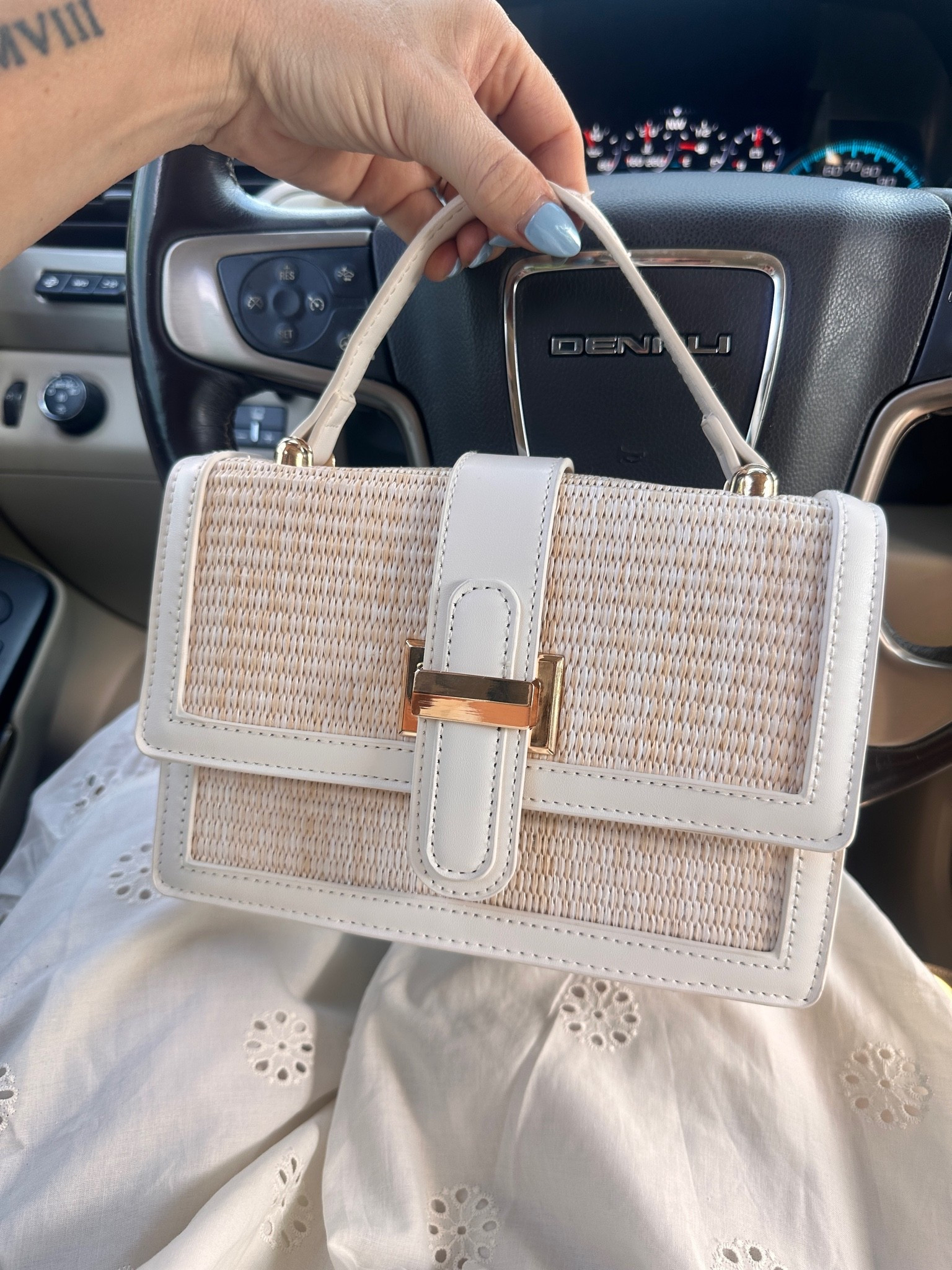 The perfect summer handbag!

#LTKSeasonal #LTKootd #LTKmomlife