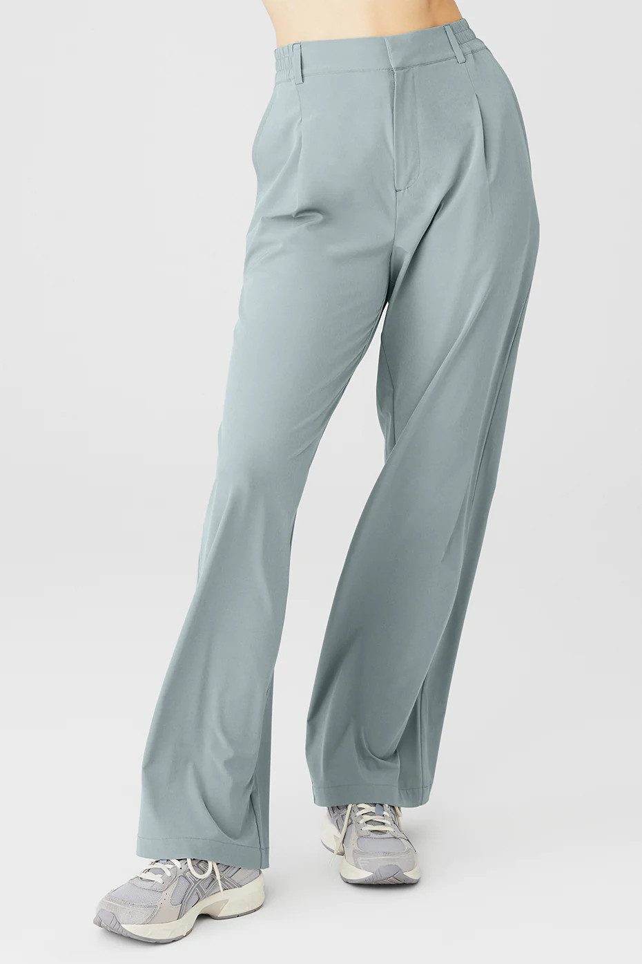 Alo YogaÅ½ | High-Waist Pursuit Trouser in Cosmic Grey, Size: Small | Alo Yoga