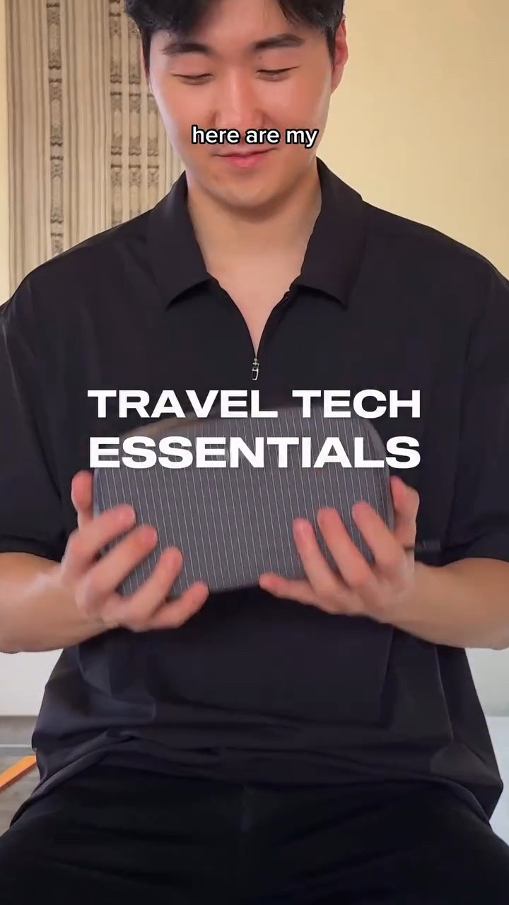 my long-haul flights survival kit ✈️ everything i pack in my tech pouch i cant travel without 👀📱

links to them in my LTK!

Product mentioned:
- @anker_official Zolo Powerbank
- @apple Airfly Pro + Airpods Pro 3 + Airtag
- @sandisk @lexar_global portable SSD 
- @bellroy tech case

#tech #gadget #travelessentials #iphone #edc “