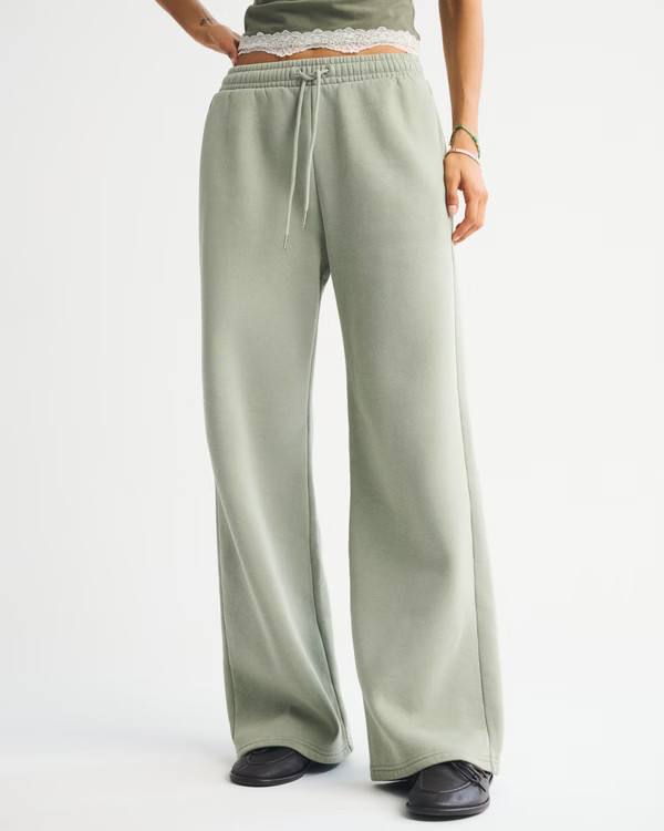 High Rise Sunday Wide Leg Sweatpant | Abercrombie & Fitch (US)