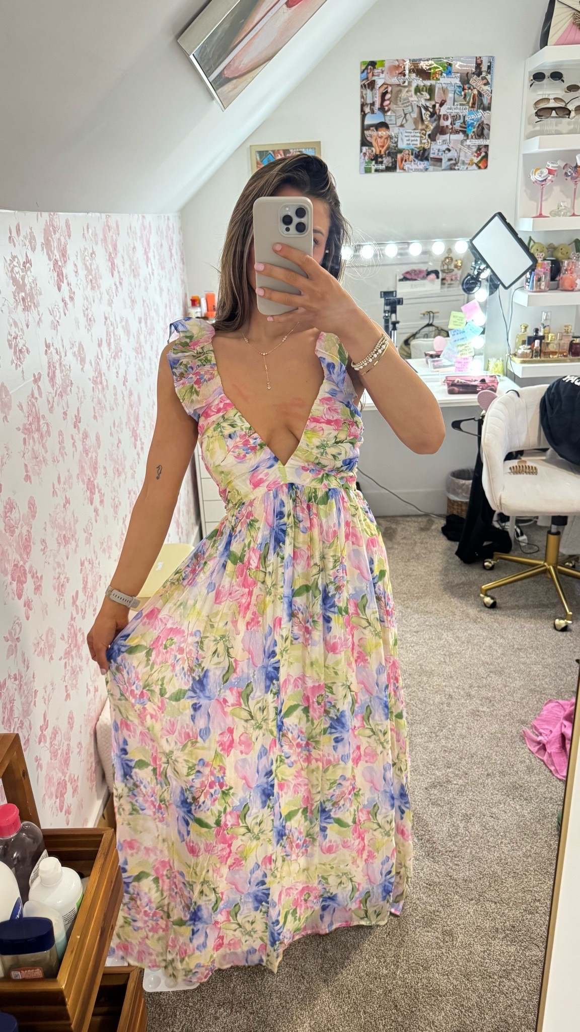 Spring time brunch look!! 🩷🪞✨ MINKPINK Celina v-neck maxi dress

#LTKMothersDay #LTKdayinmylife #LTKgrwm