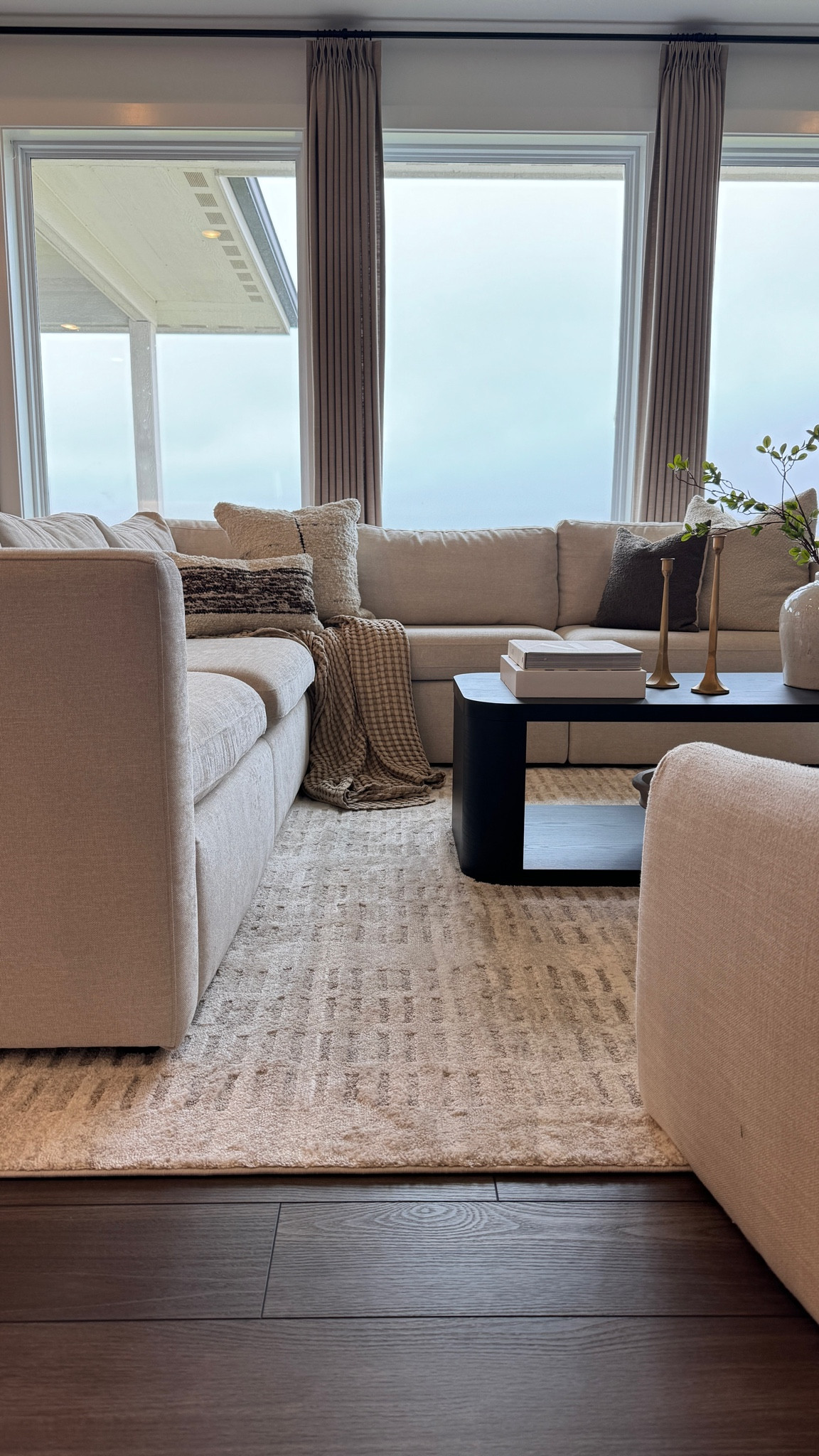 My loloi living room rug is on major deal for Black Friday! It’s the perfect neutral living room rug and it’s sooooo soft!

#LTKSaleAlert #LTKCyberWeek #LTKHome